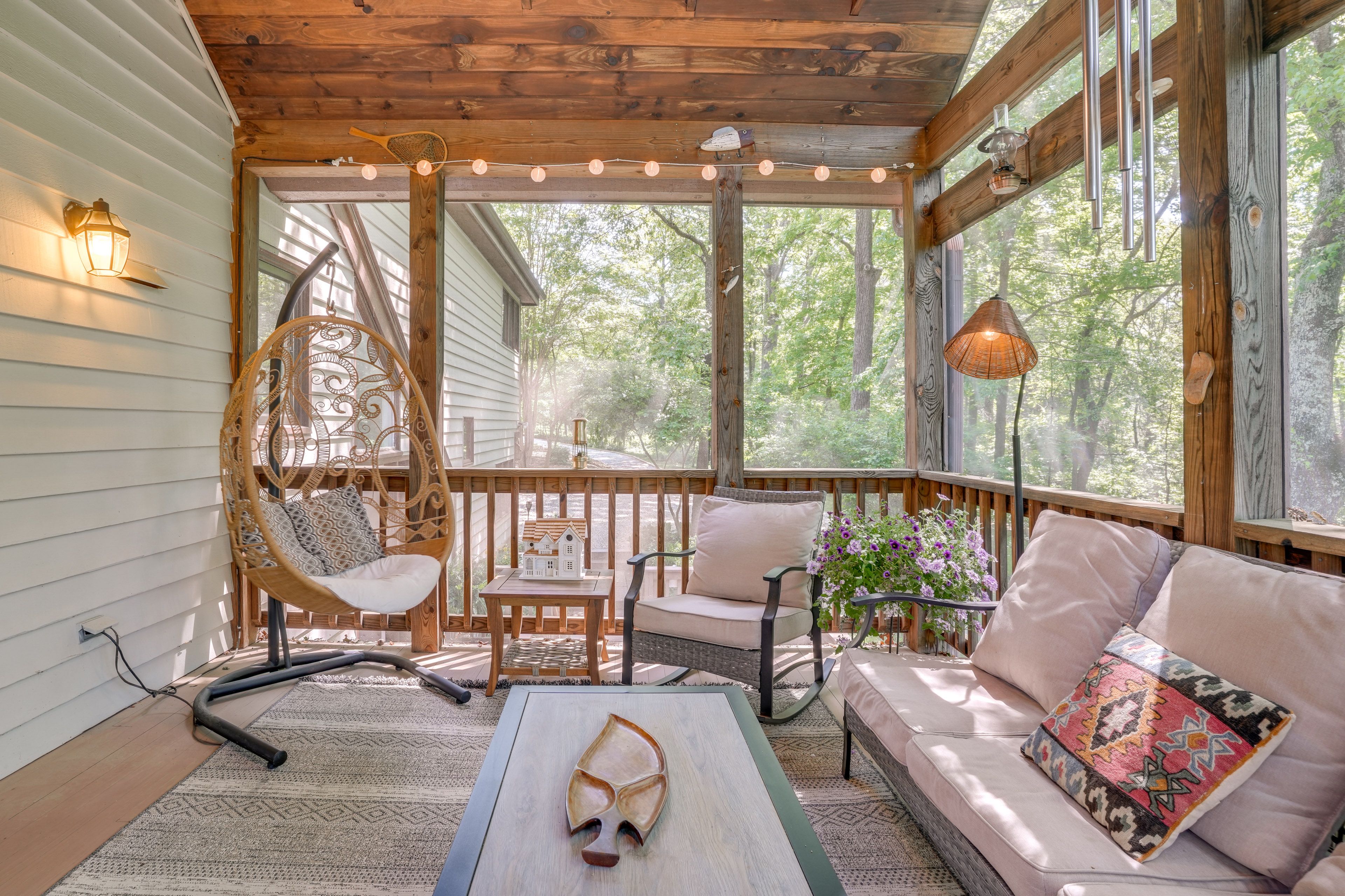 Screened-In Porch