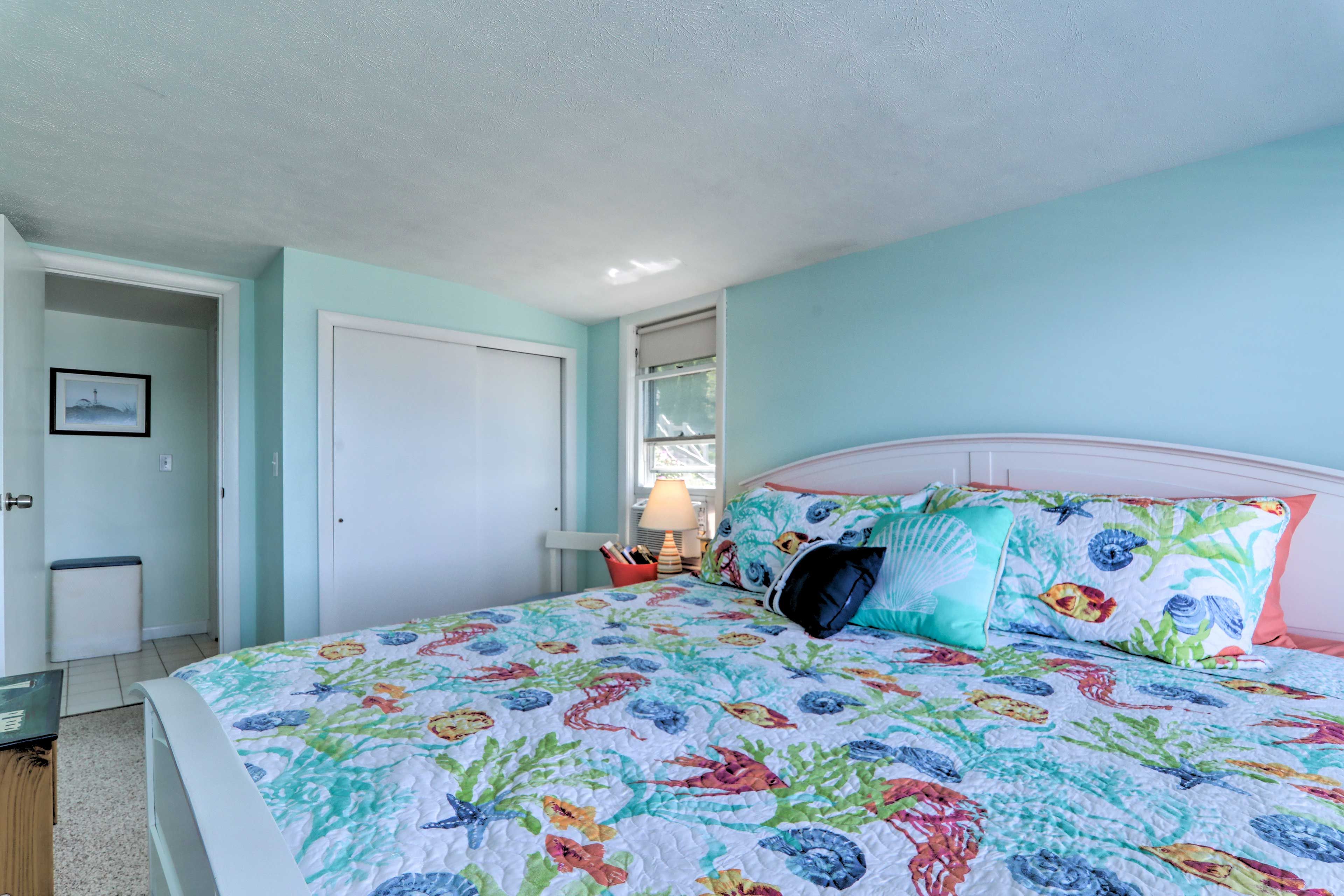 Bedroom 2 | King Bed