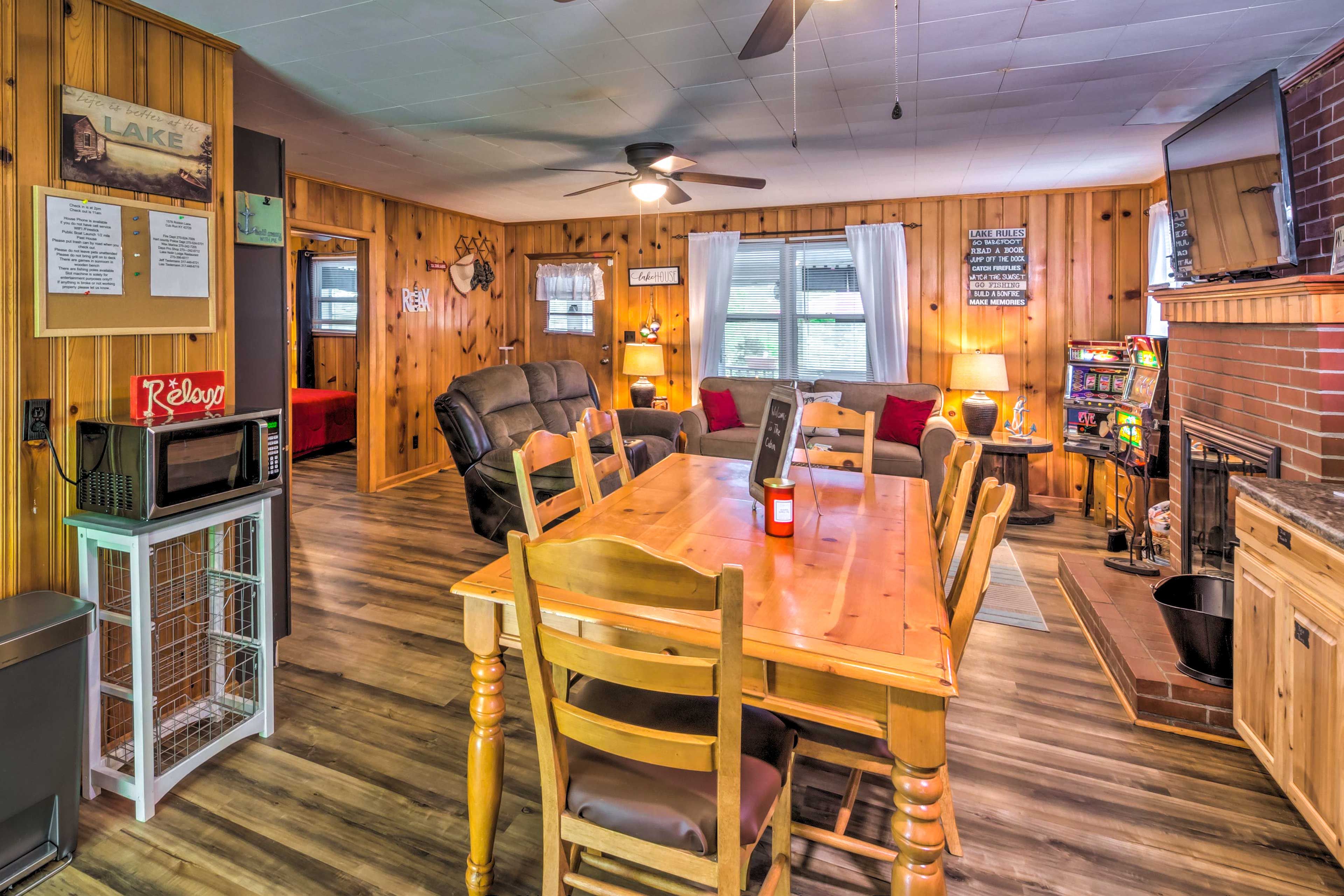 Dining Area | Dishware & Flatware