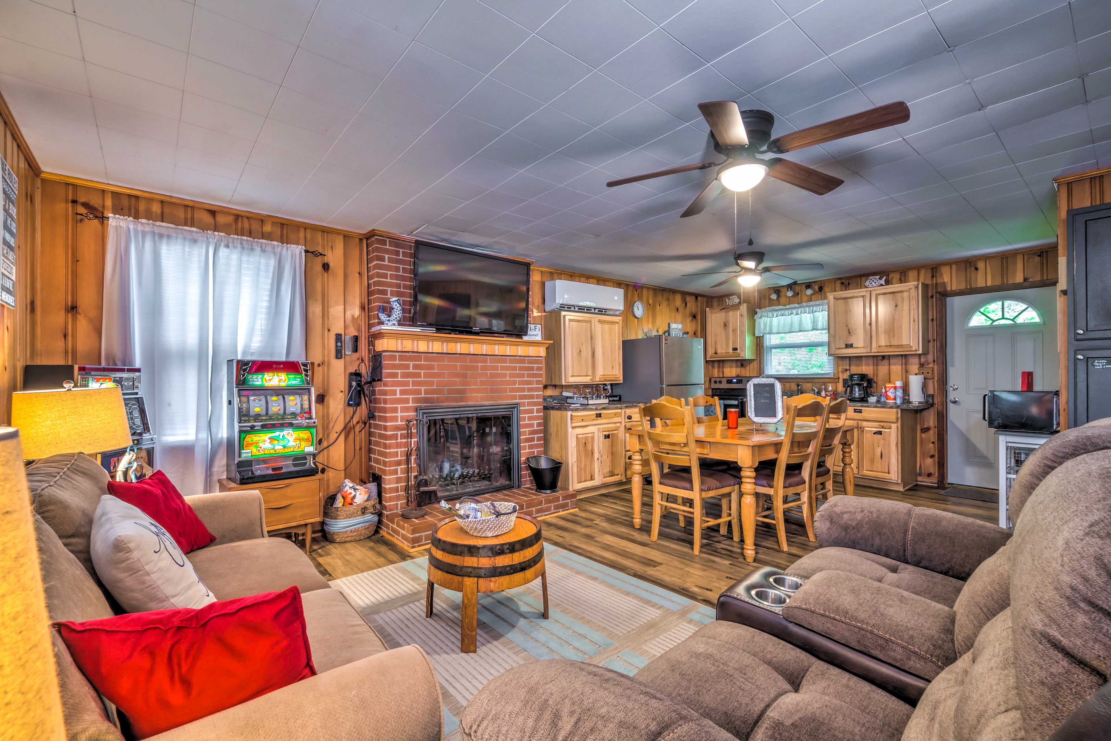 Living Room | Free WiFi | Limited Cell Service