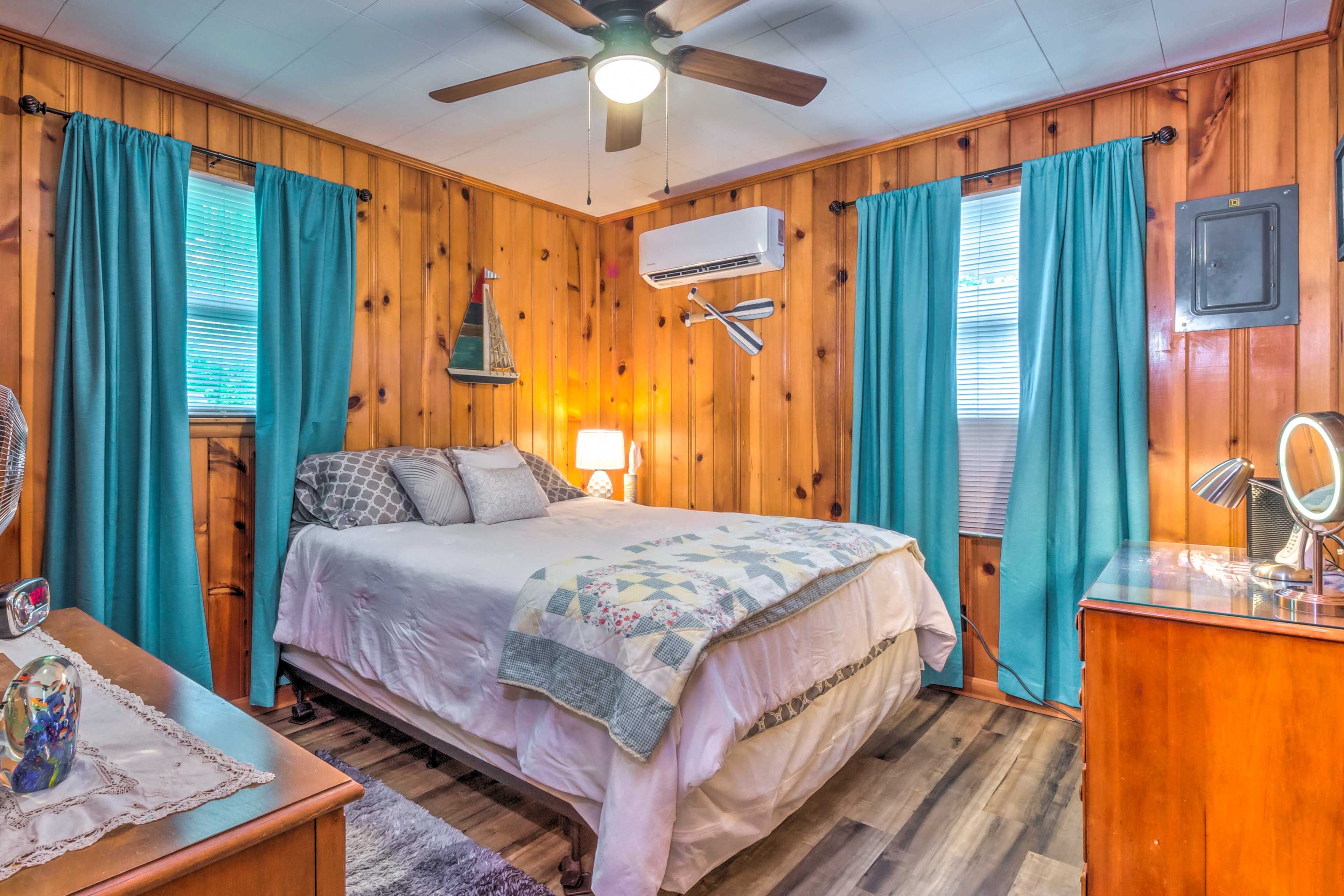 Bedroom 1 | Full Bed