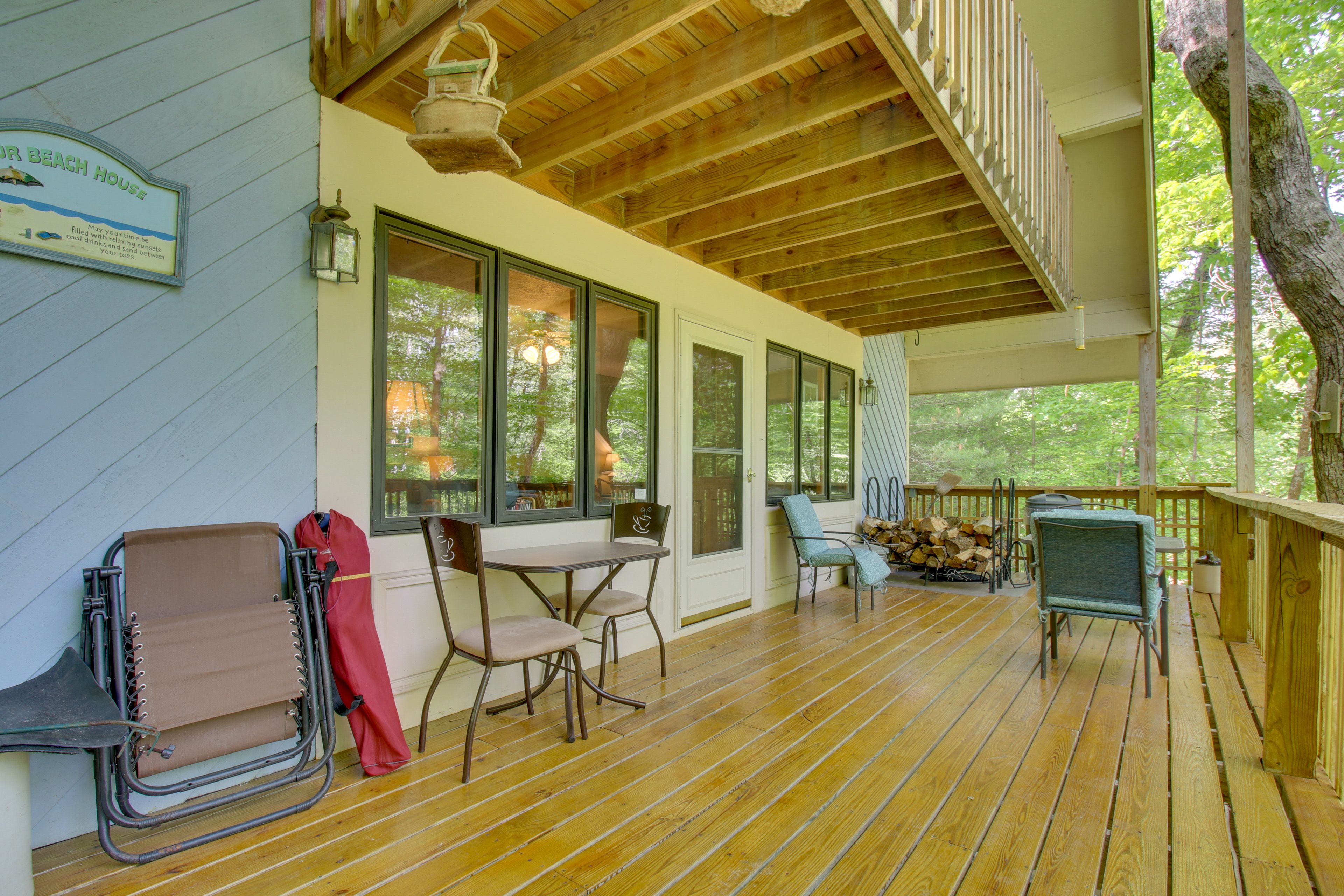 Wraparound Deck