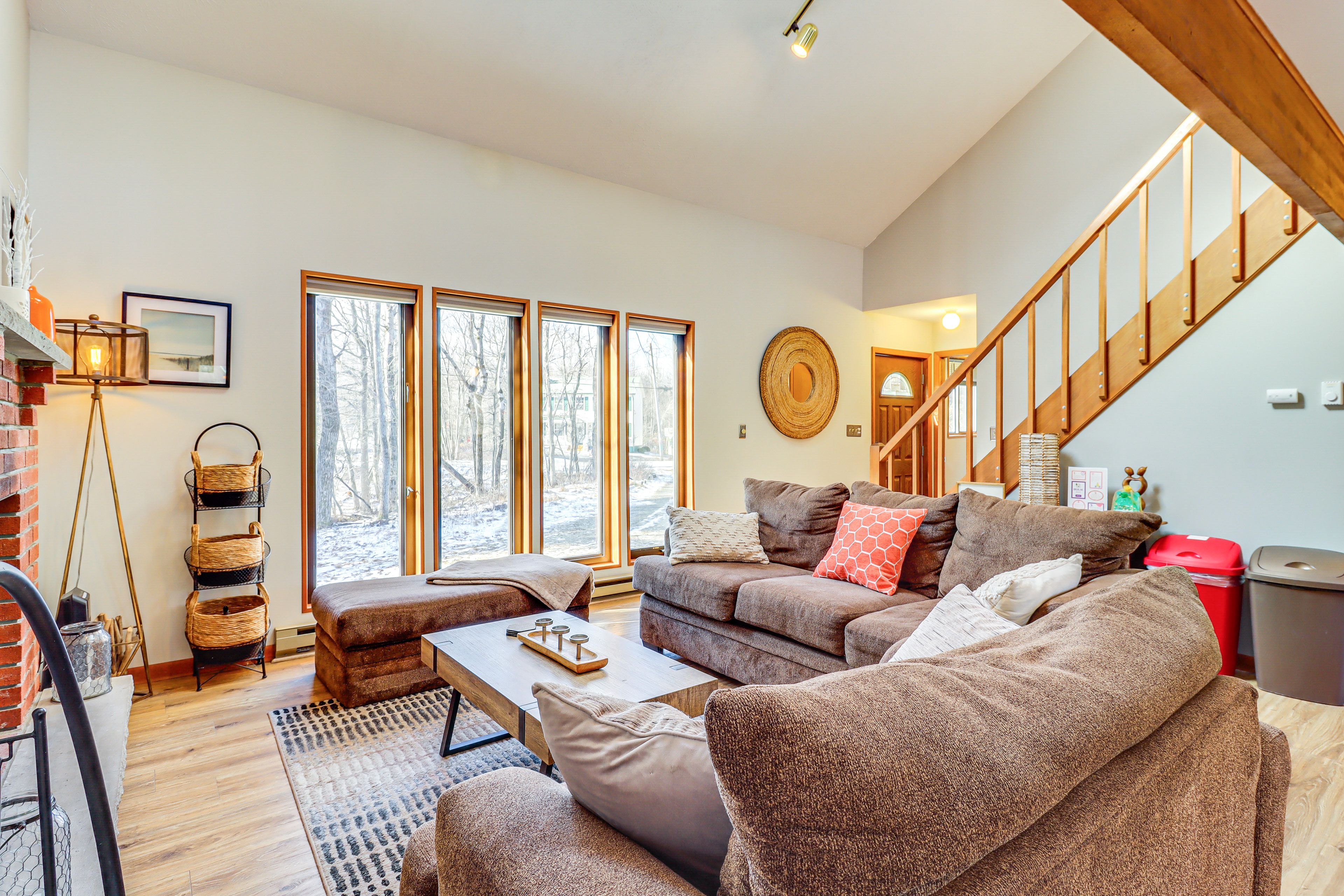 Living Room | Fireplace