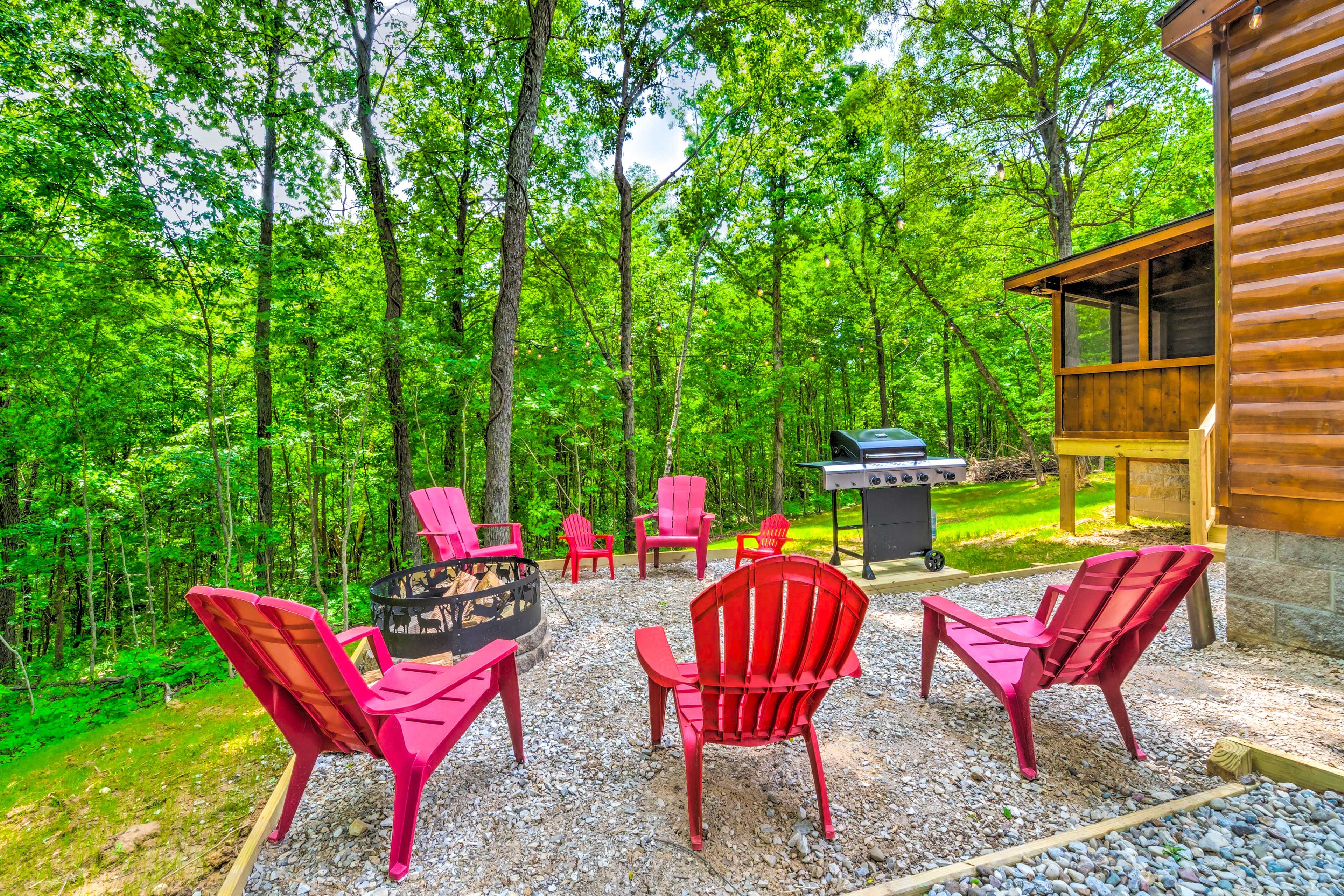 Brownsville Vacation Rental | 2BR | 1BA | Step-Free Access | 850 Sq Ft