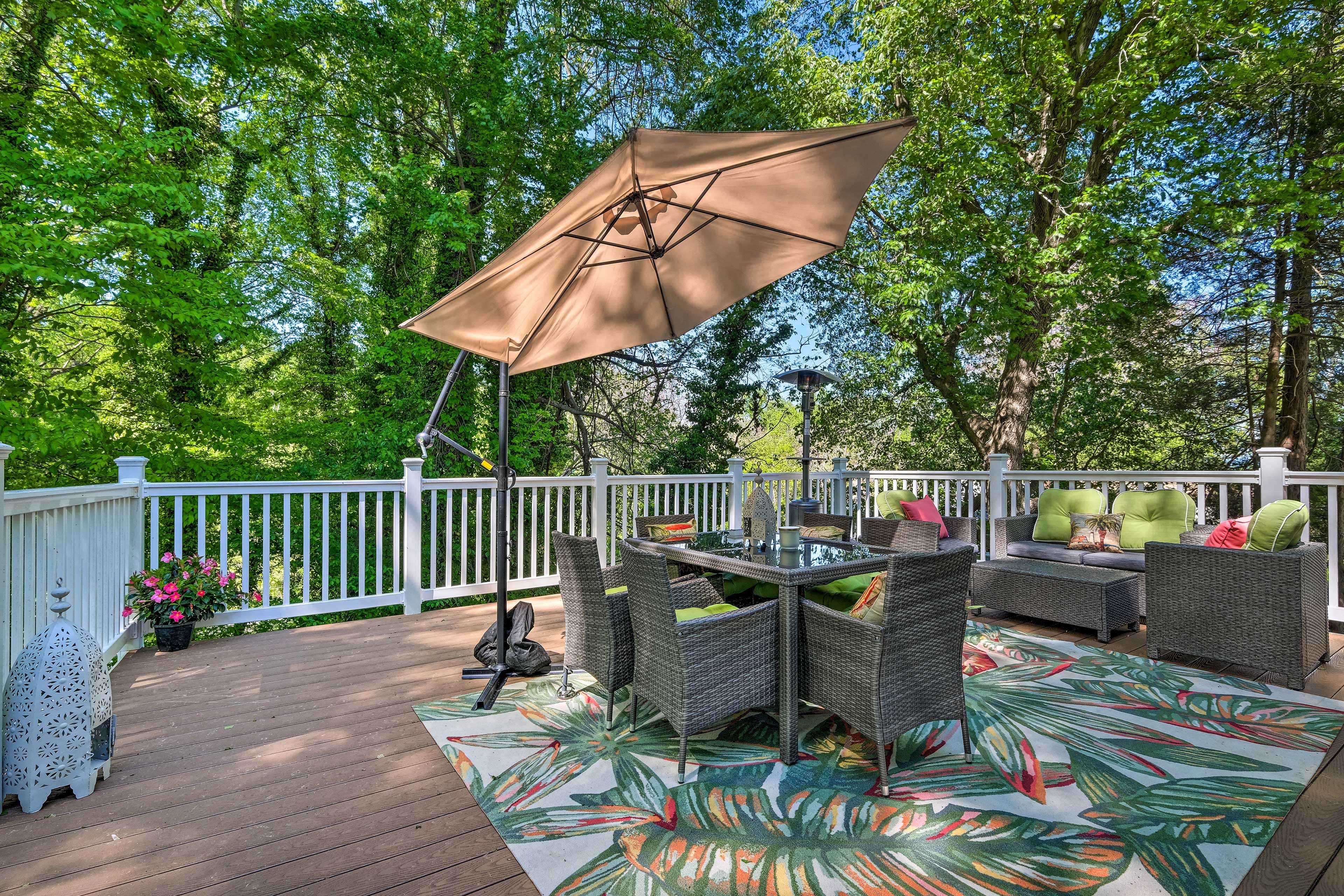 Chesapeake Beach Vacation Rental | 2BR | 1BA | 960 Sq Ft | Stairs Required