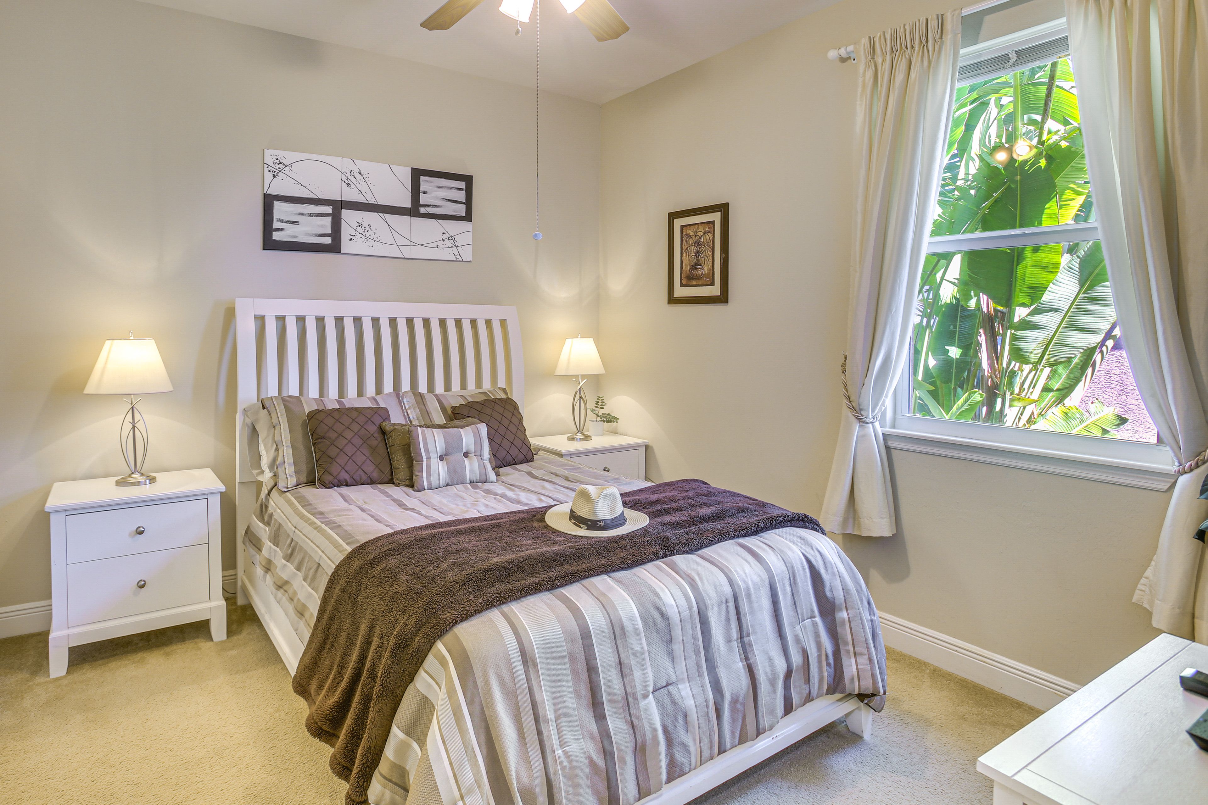 Bedroom 2 | Queen Bed