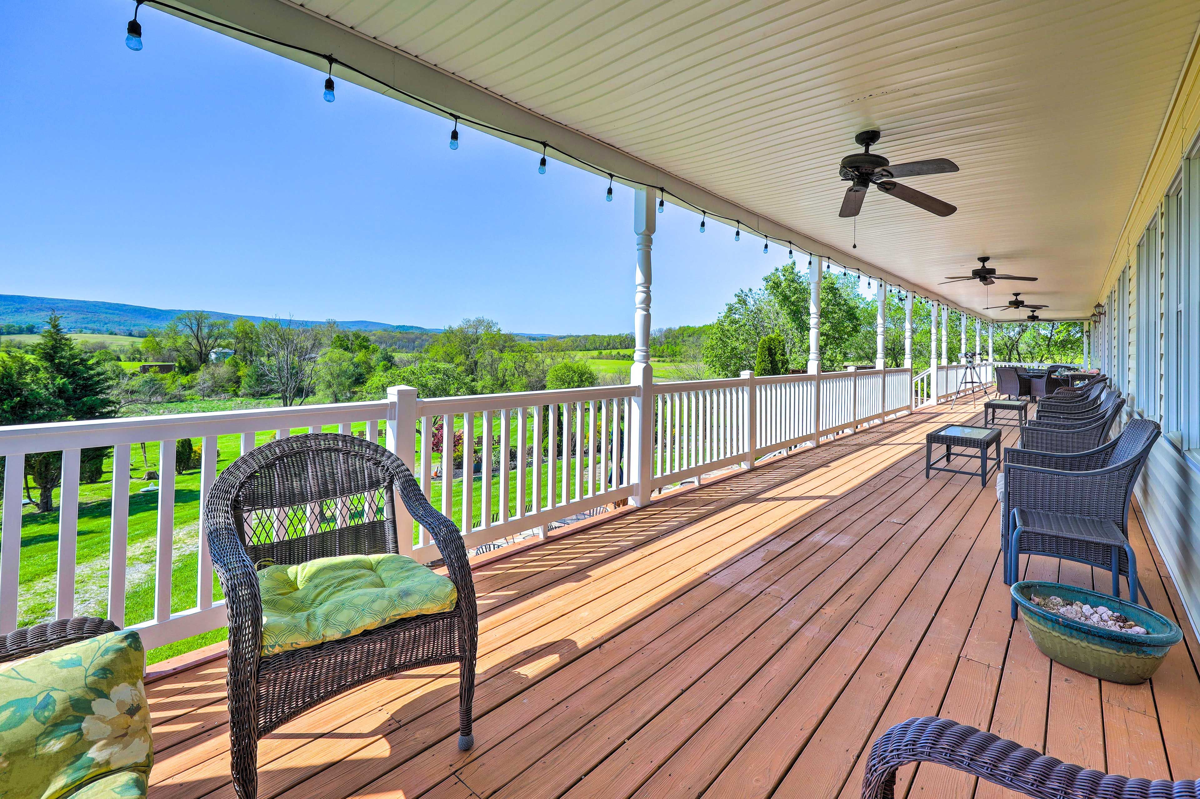 Deck | Mtn Views