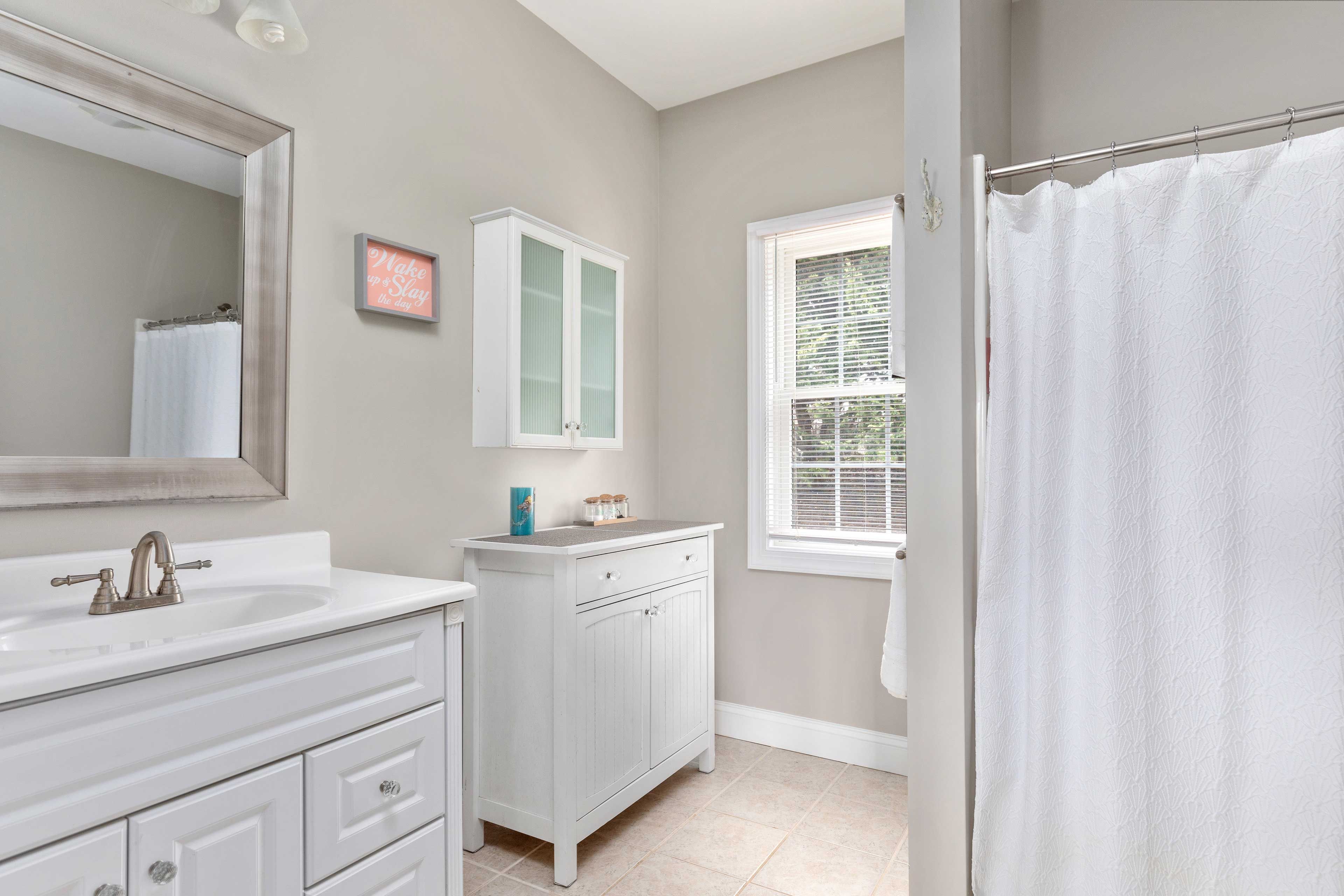Full Bathroom