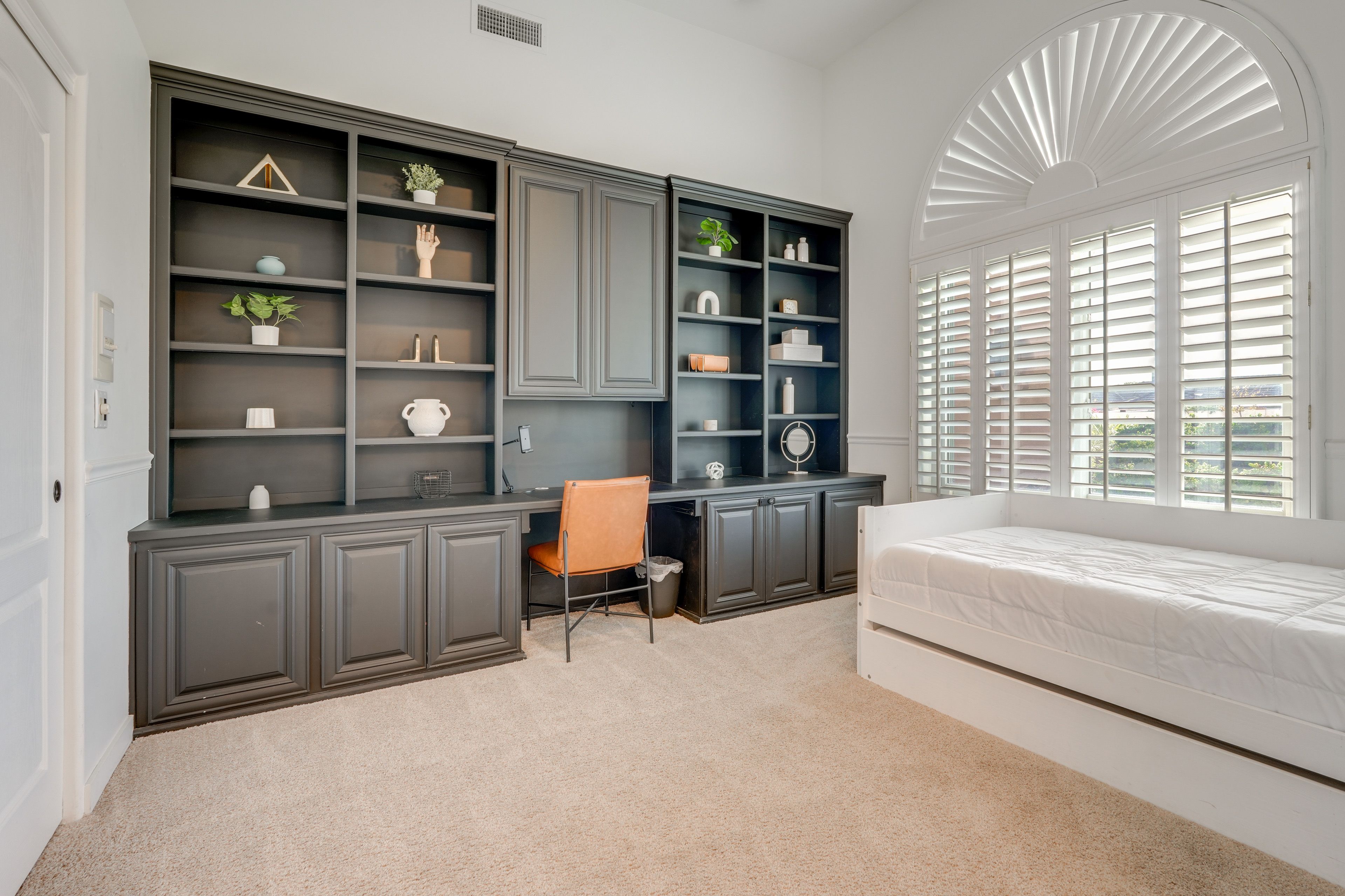 Bedroom 3 | Main Level | Twin Daybed w/ Twin Trundle | Office Space