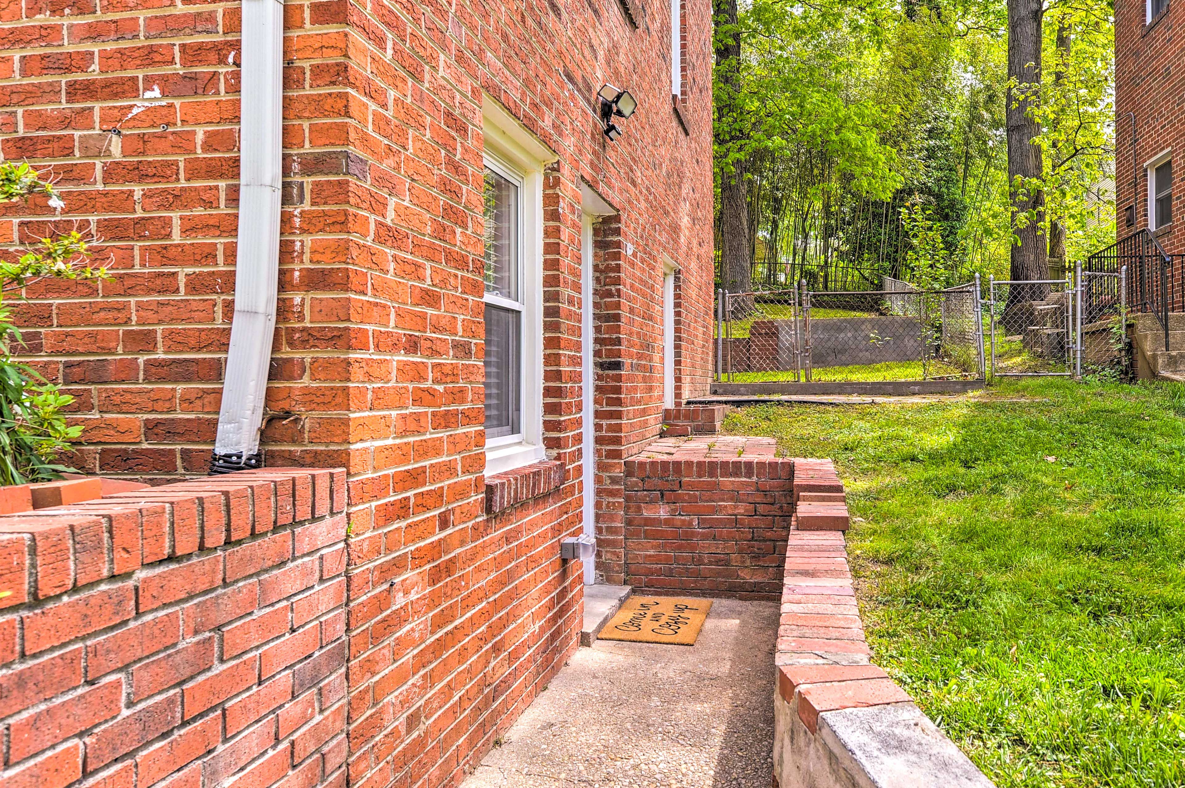 Exterior | Private Entrance | Keyless Entry
