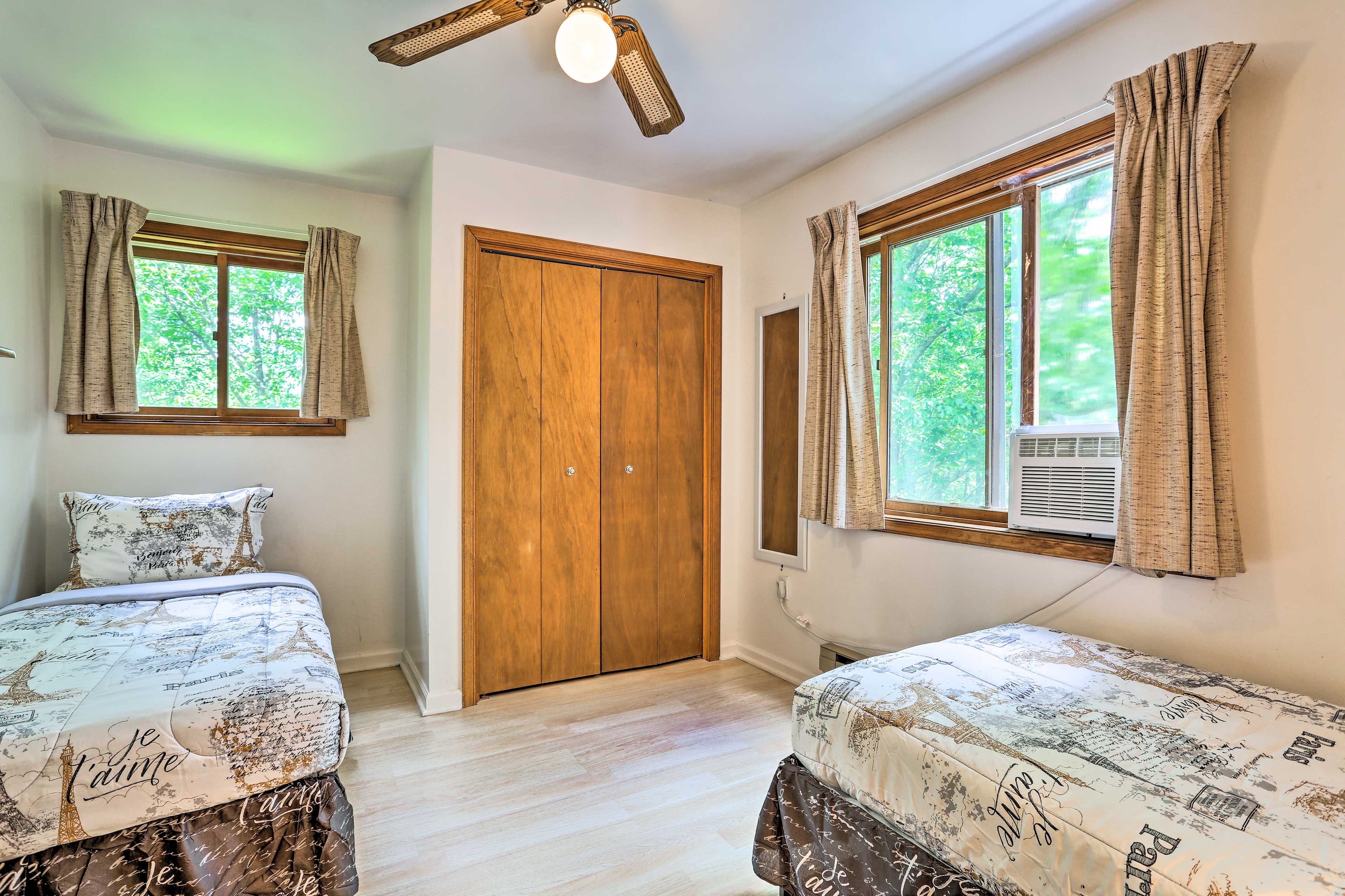 Bedroom 3 | 2 Twin Beds