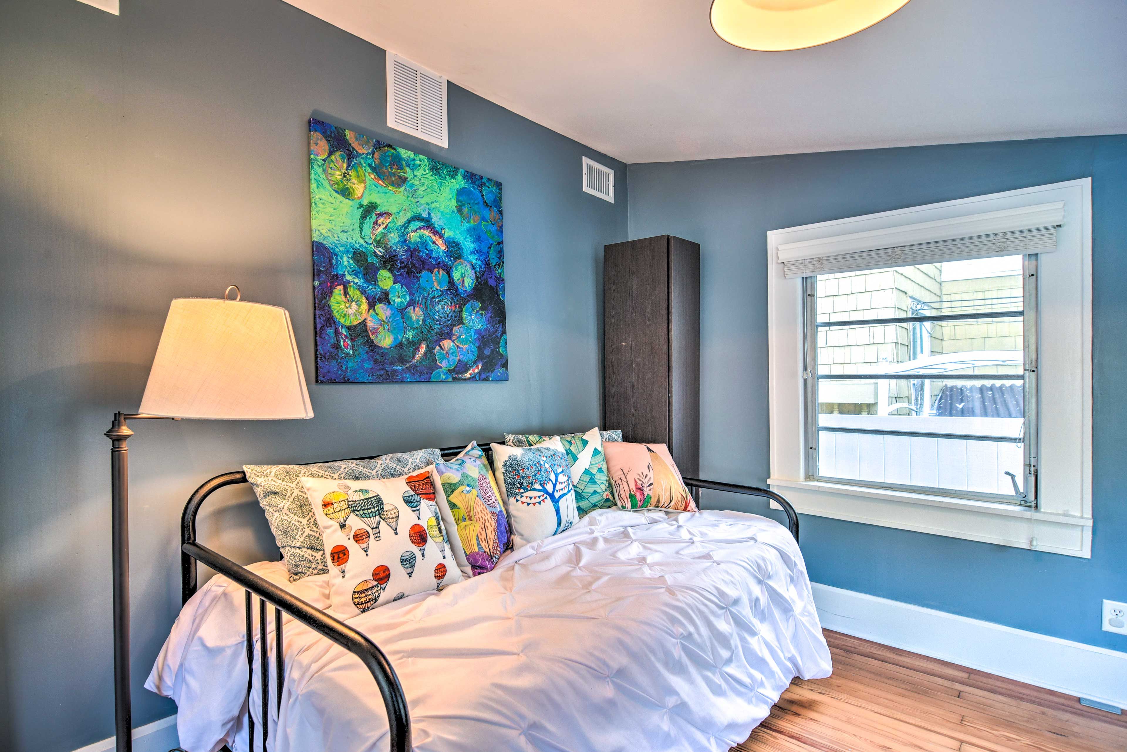 Bedroom 3 | King Daybed