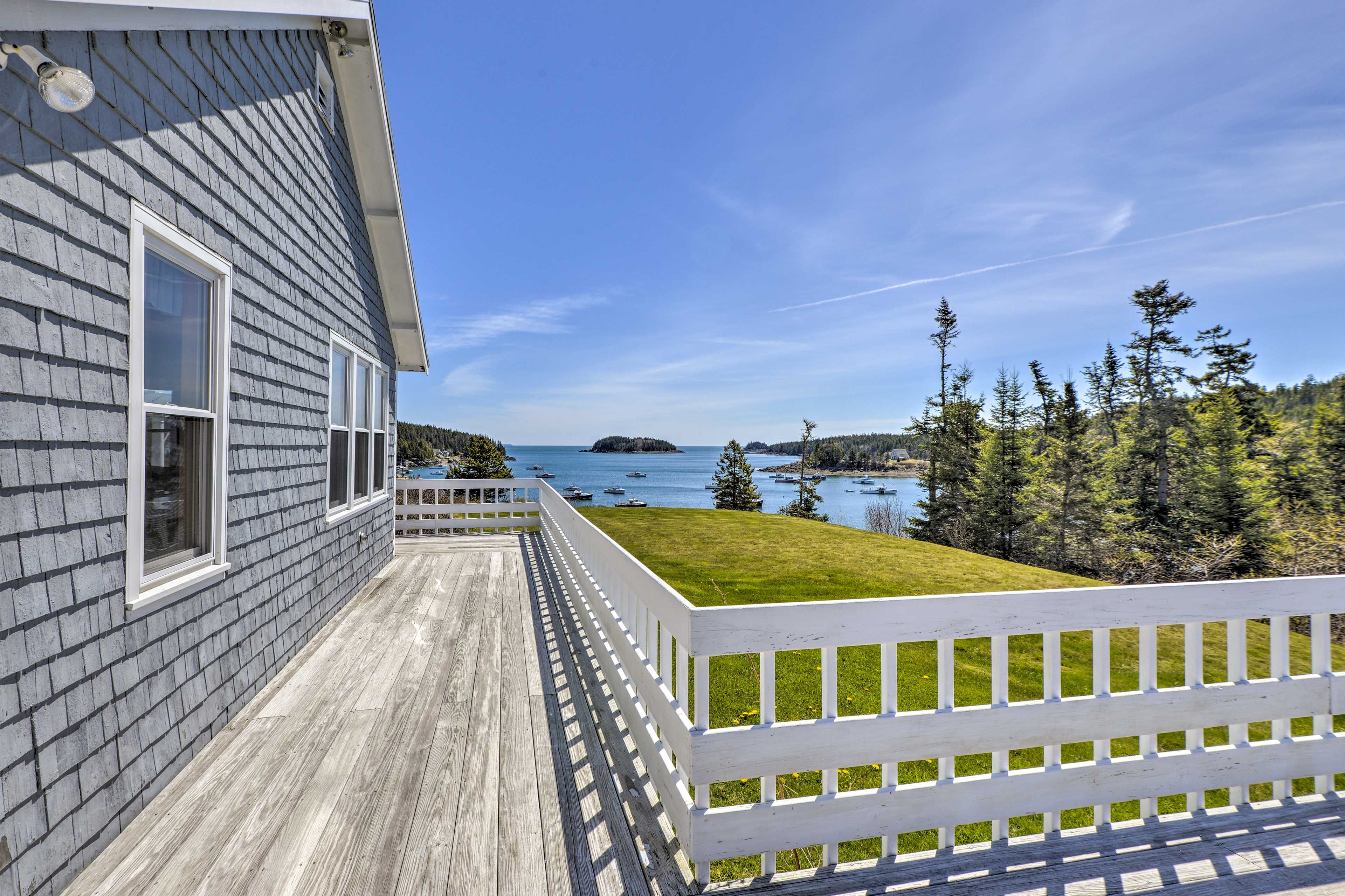 Wraparound Deck | Cutler Harbor Views
