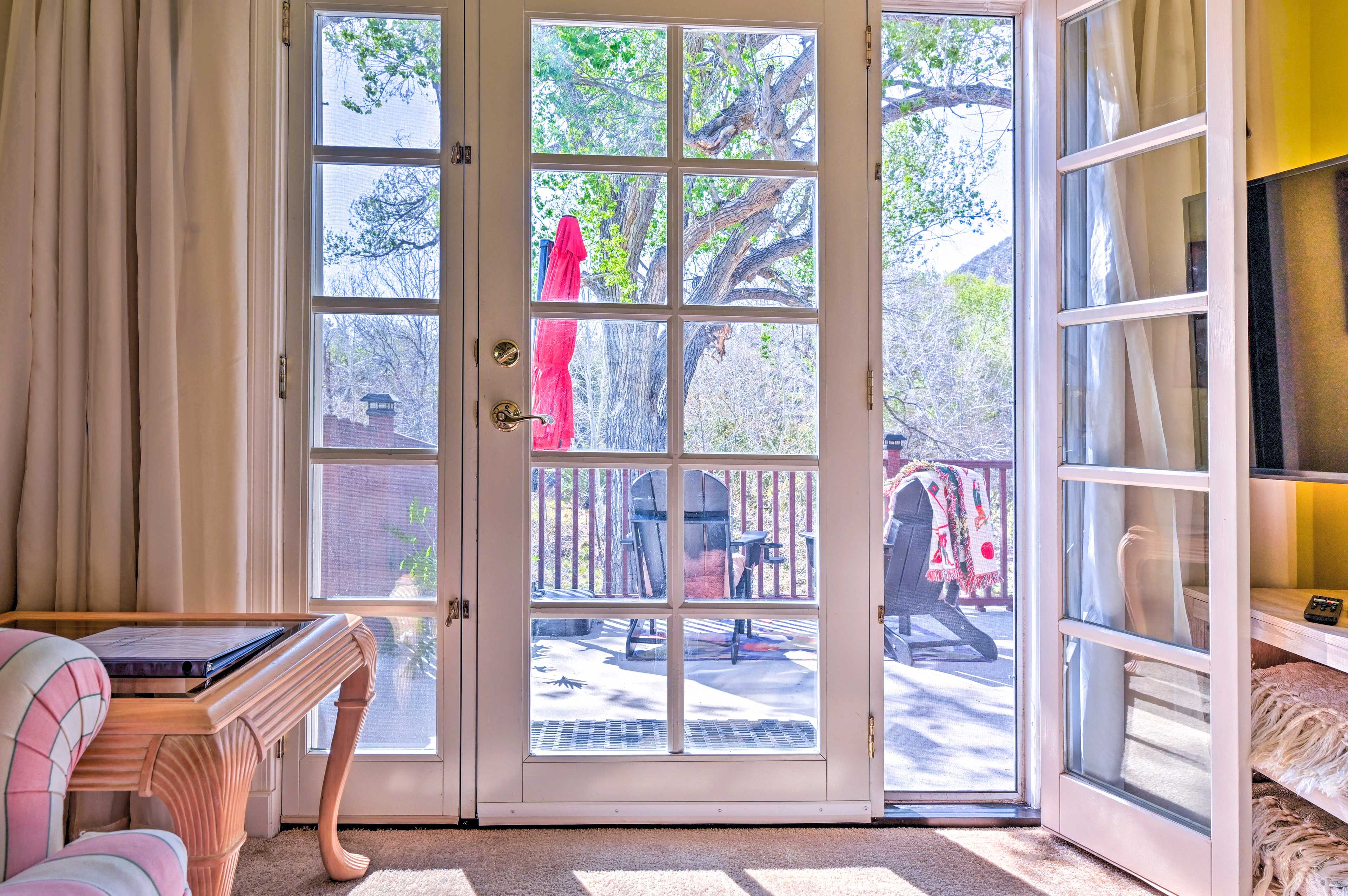 Studio | Balcony Access