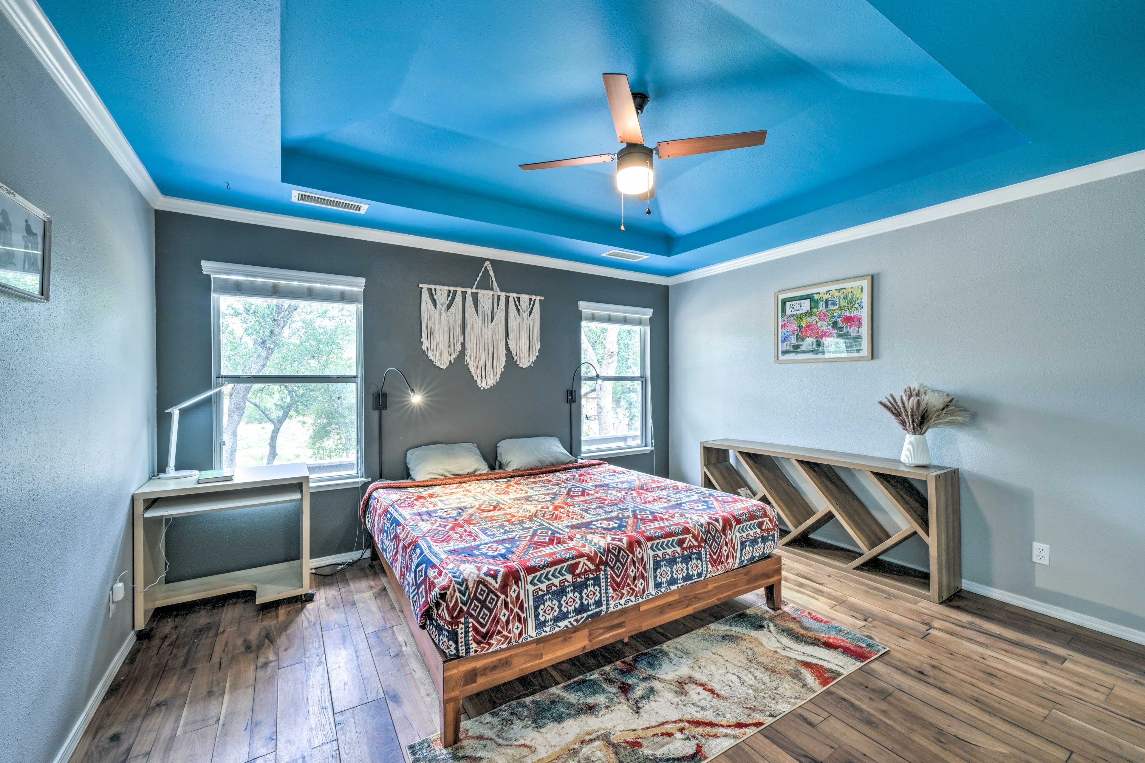 Bedroom 1 | King Bed