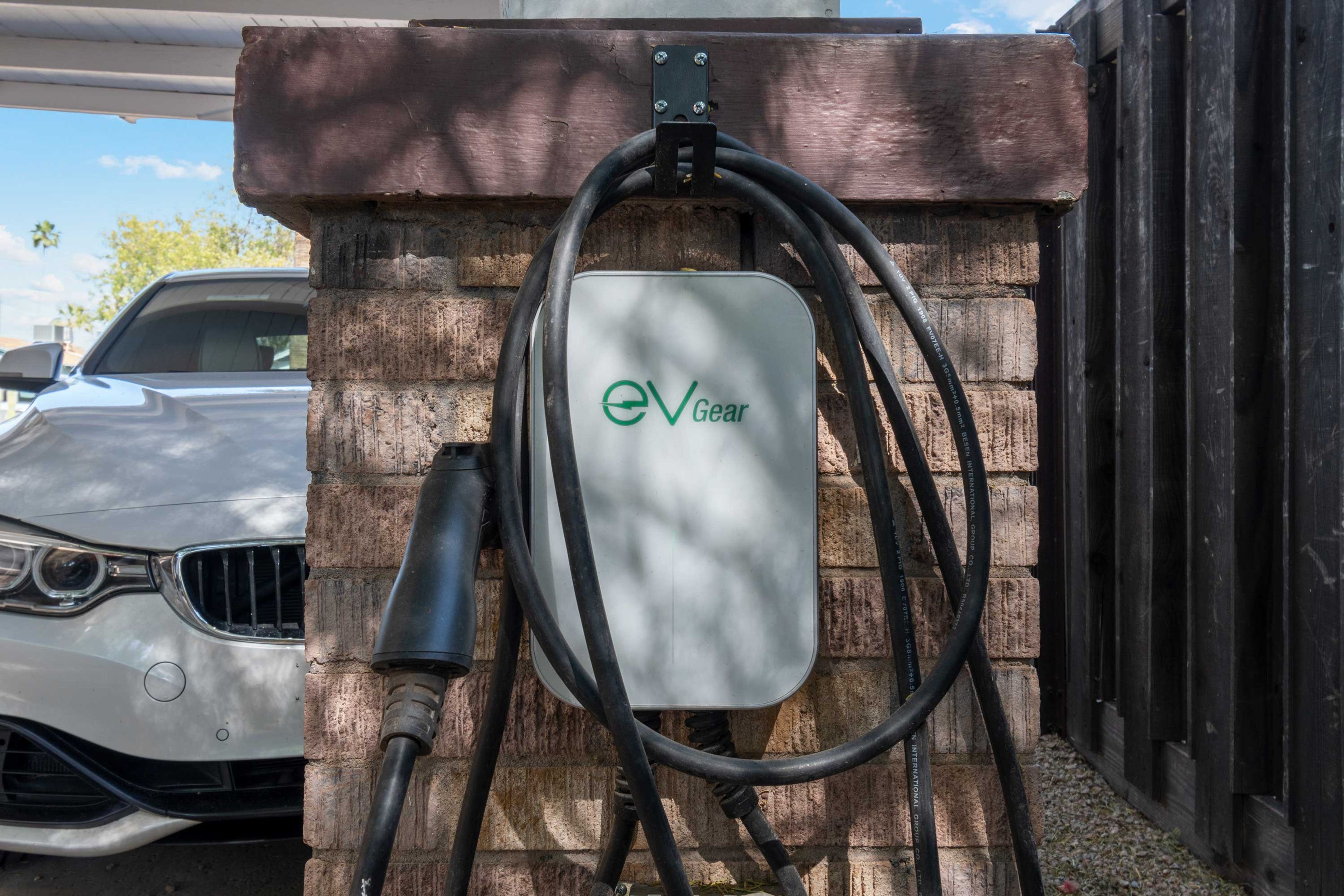 Parking | Driveway (2 Vehicles) | Electric Vehicle Charger