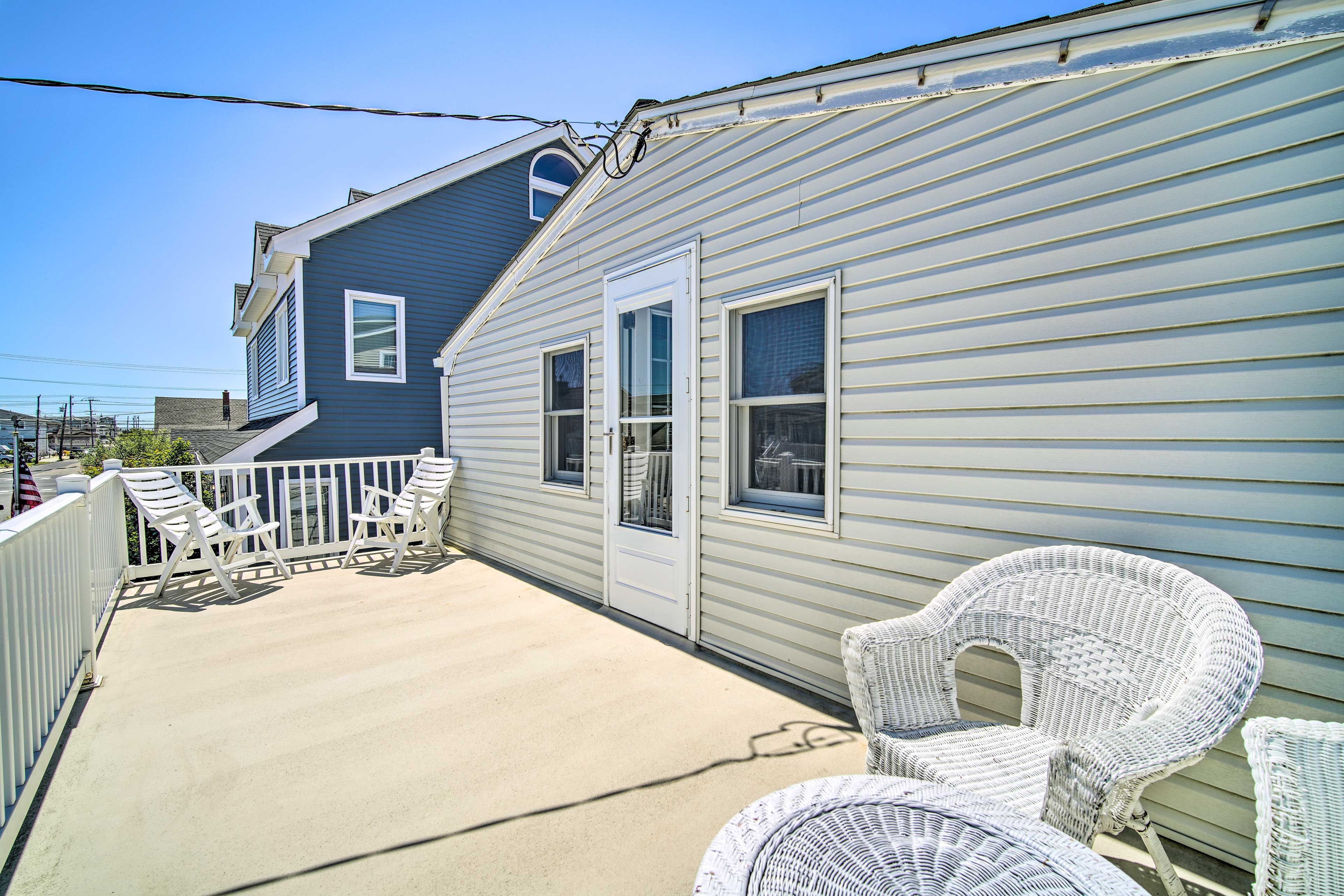 Private Balcony | 2nd-Floor Apartment | Homeowner On-Site