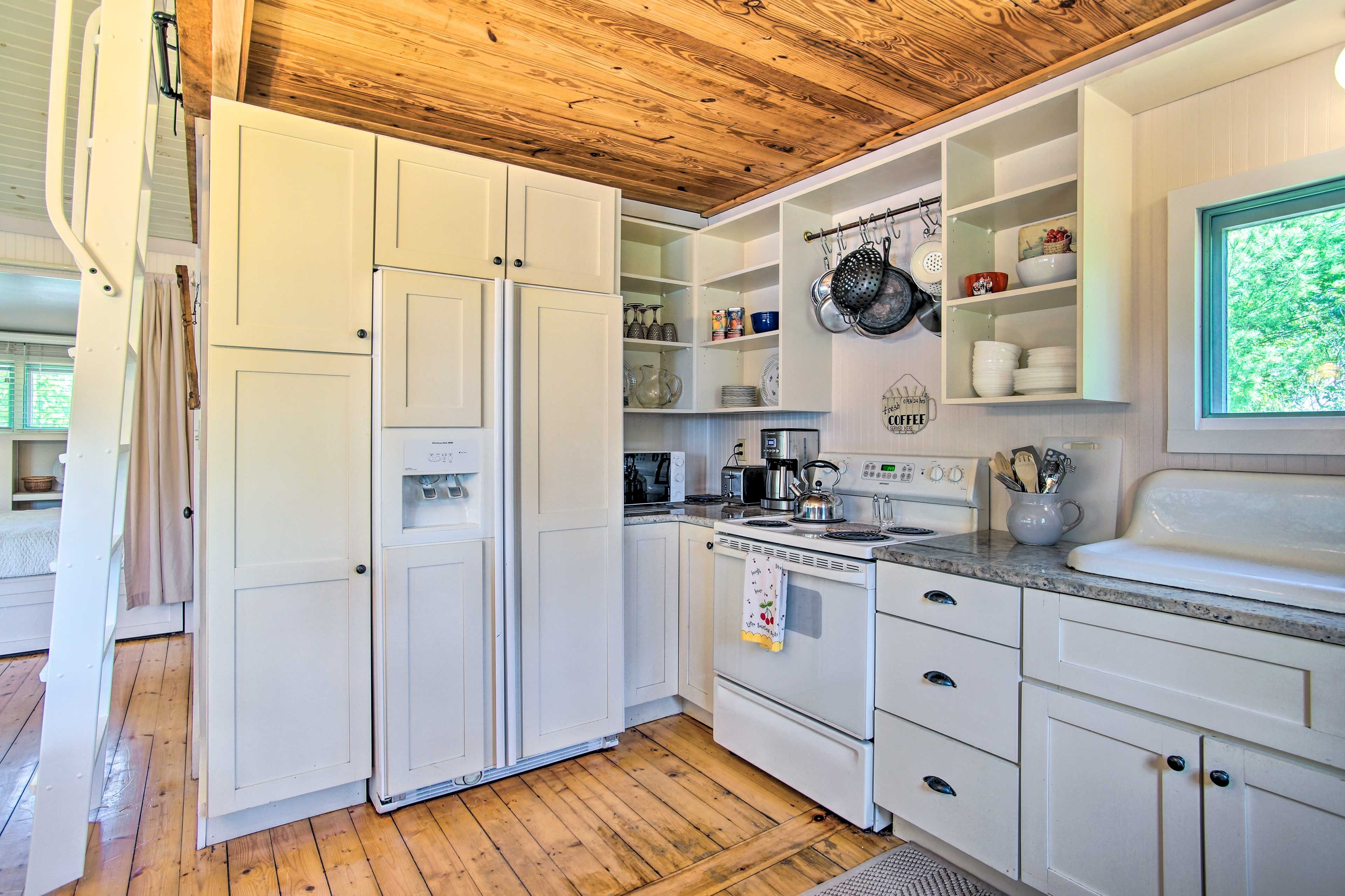 Kitchen | Cooking Basics | Farmhouse Sink