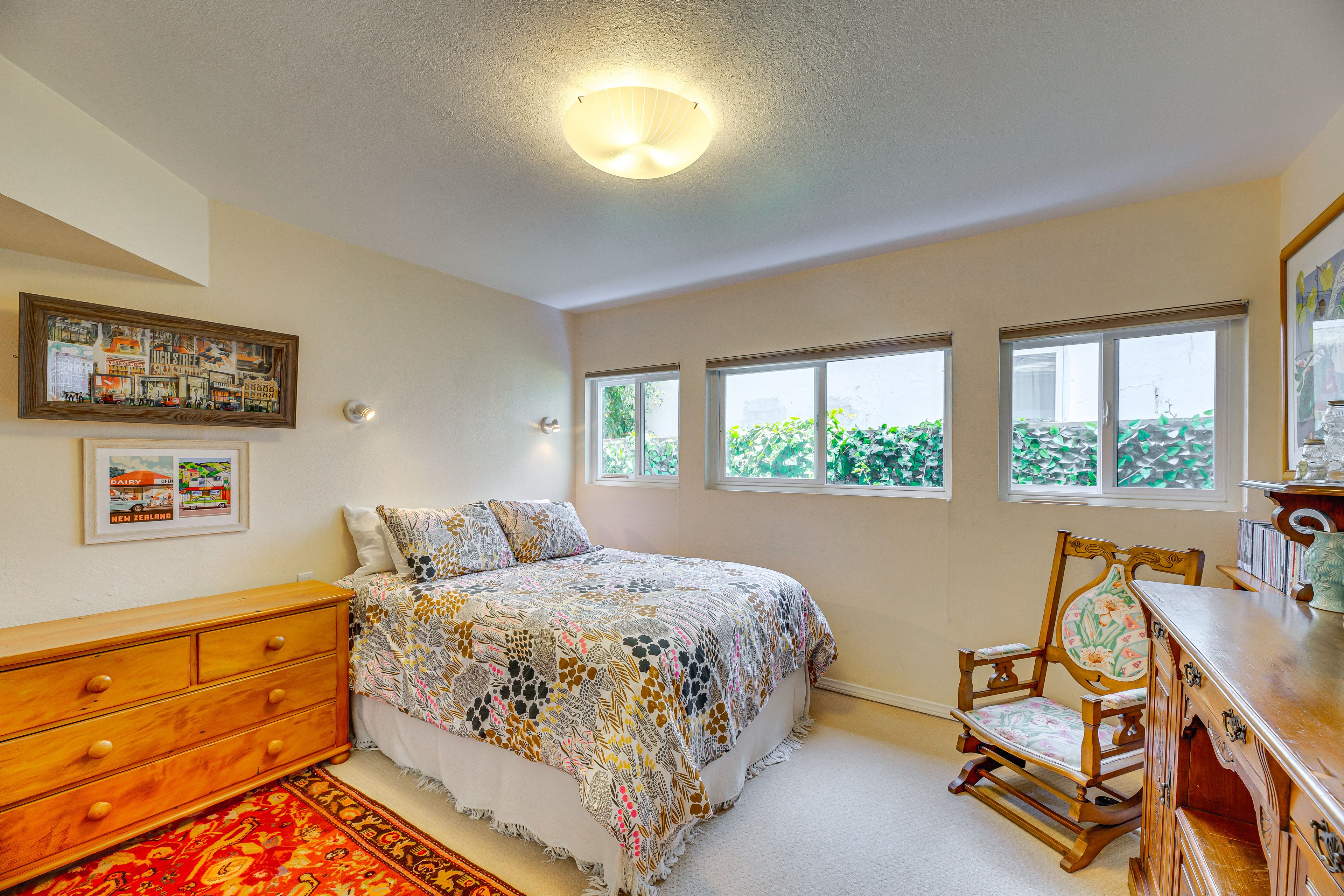 Bedroom 2 | Queen Bed
