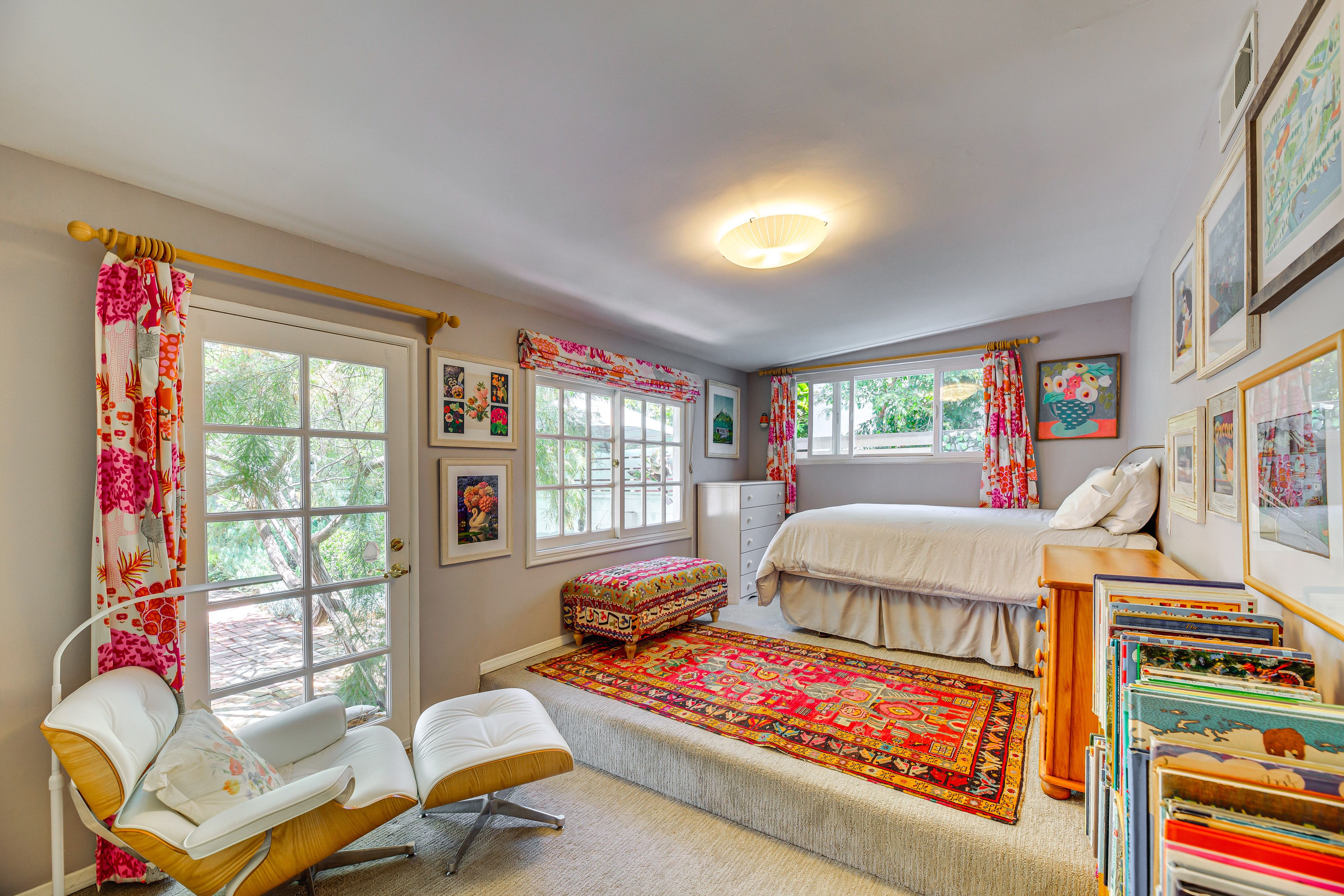 Bedroom 3 | Queen Bed