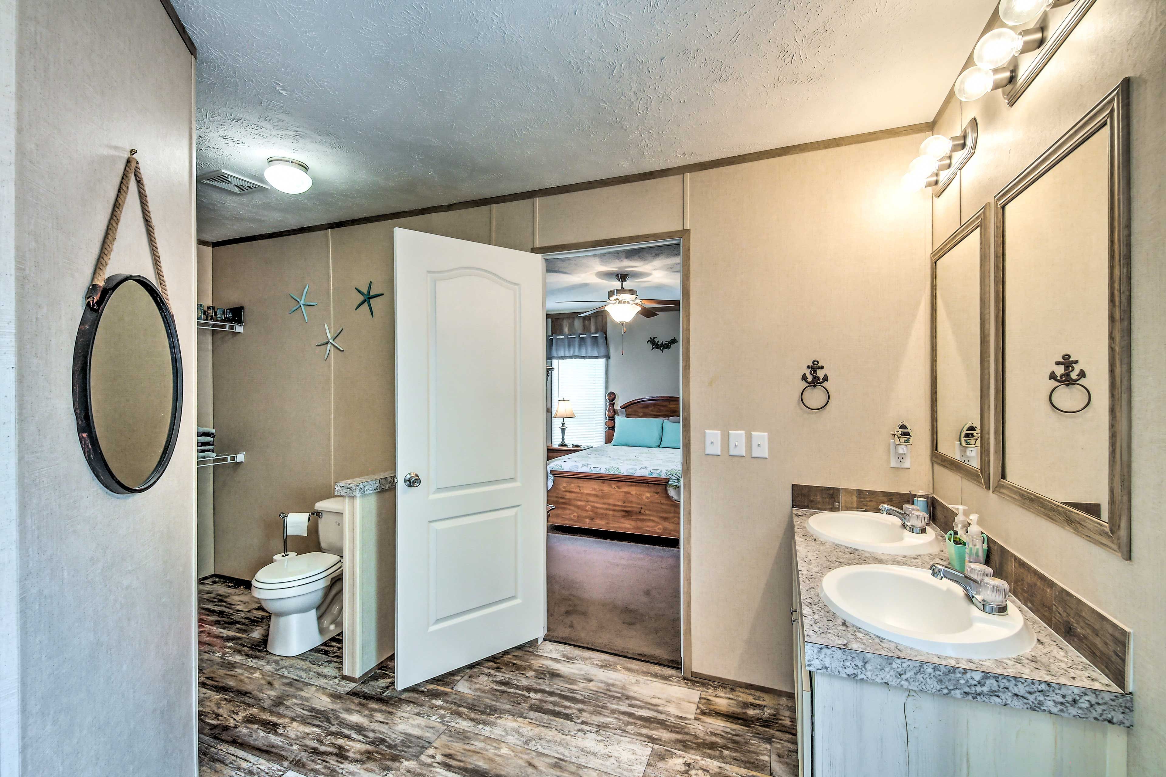 En-Suite Bathroom | Hair Dryer