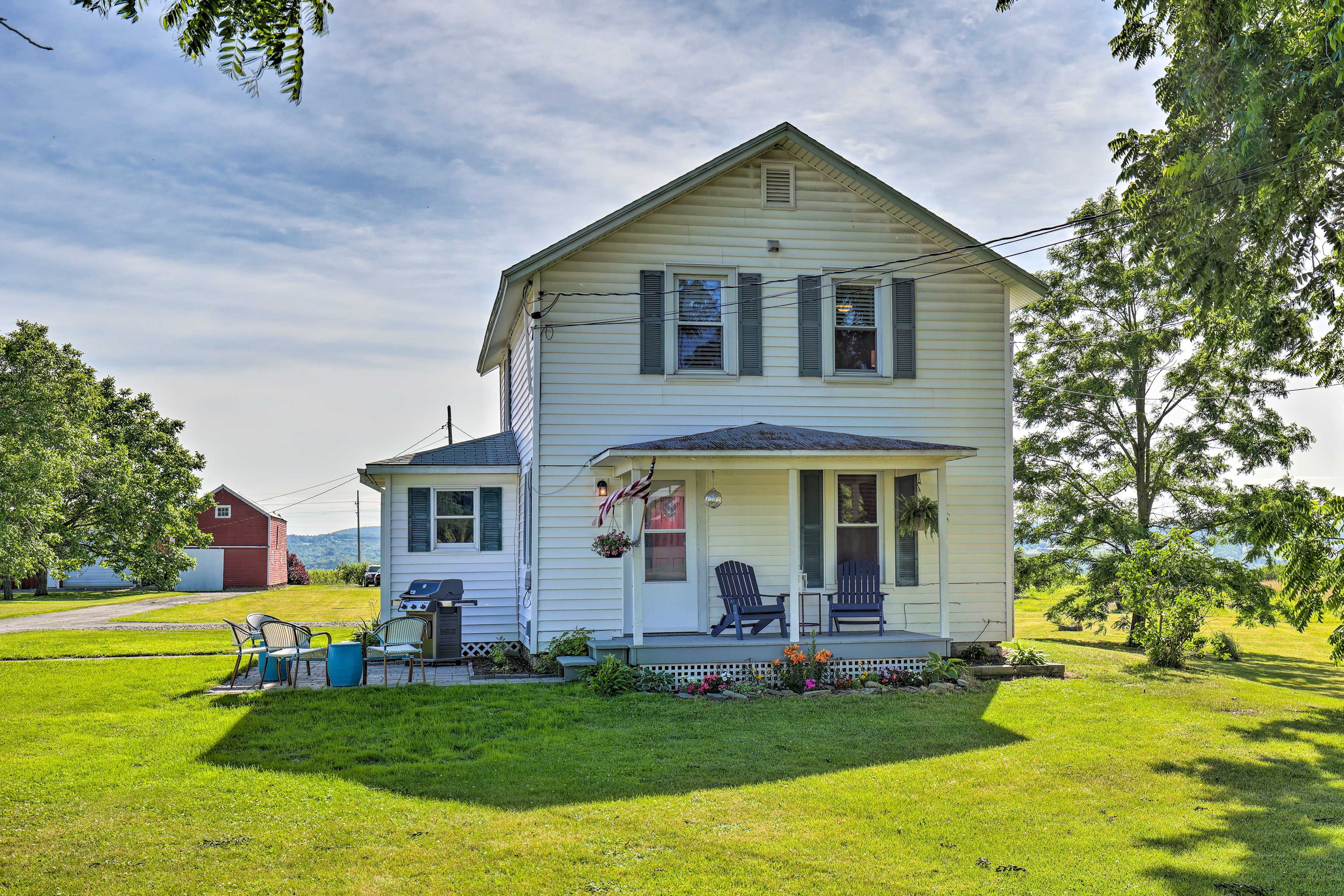 Hector Vacation Rental | 3BR | 1BA | Stairs Required | 1,300 Sq Ft