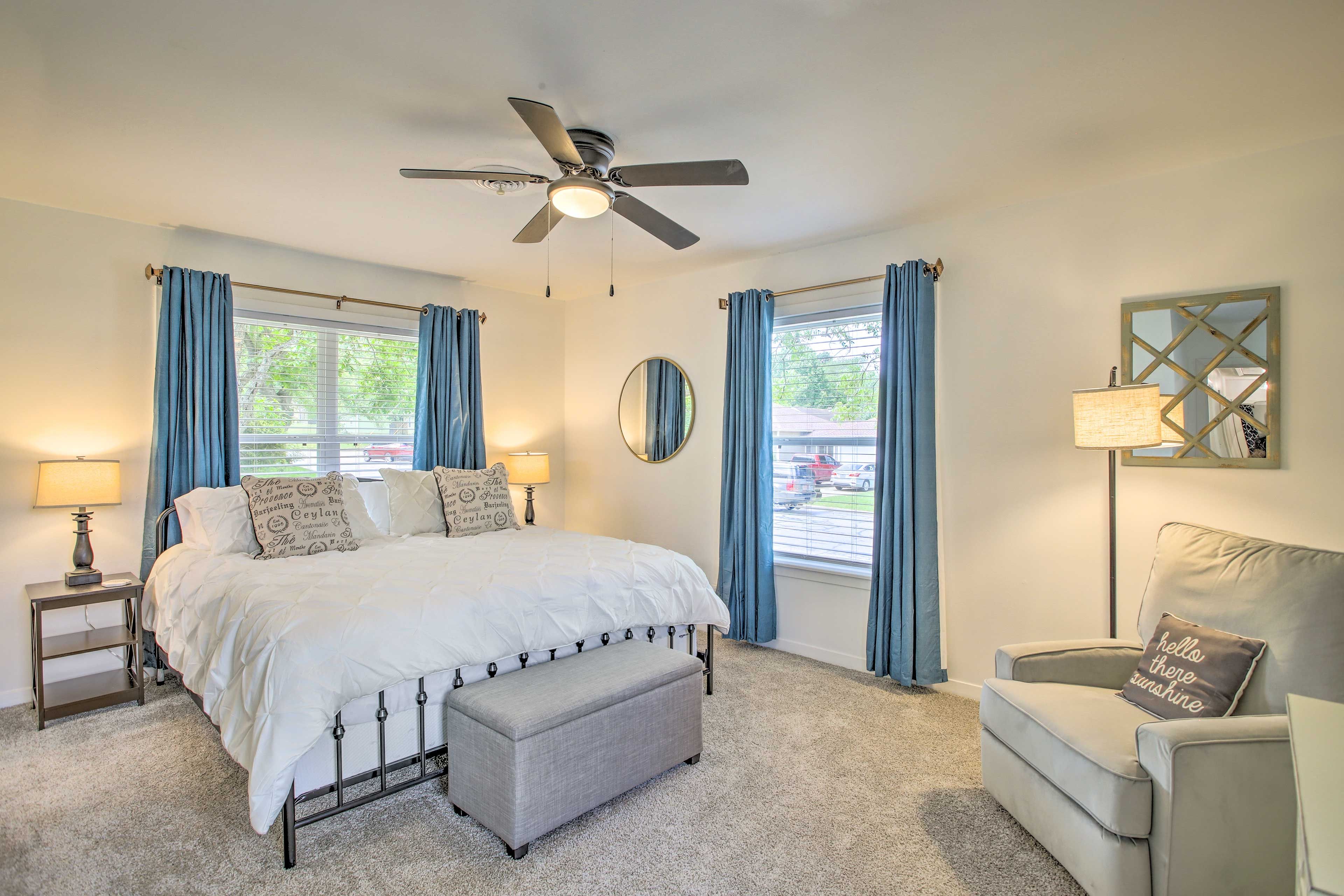 Bedroom 1 | King Bed | Linens Provided