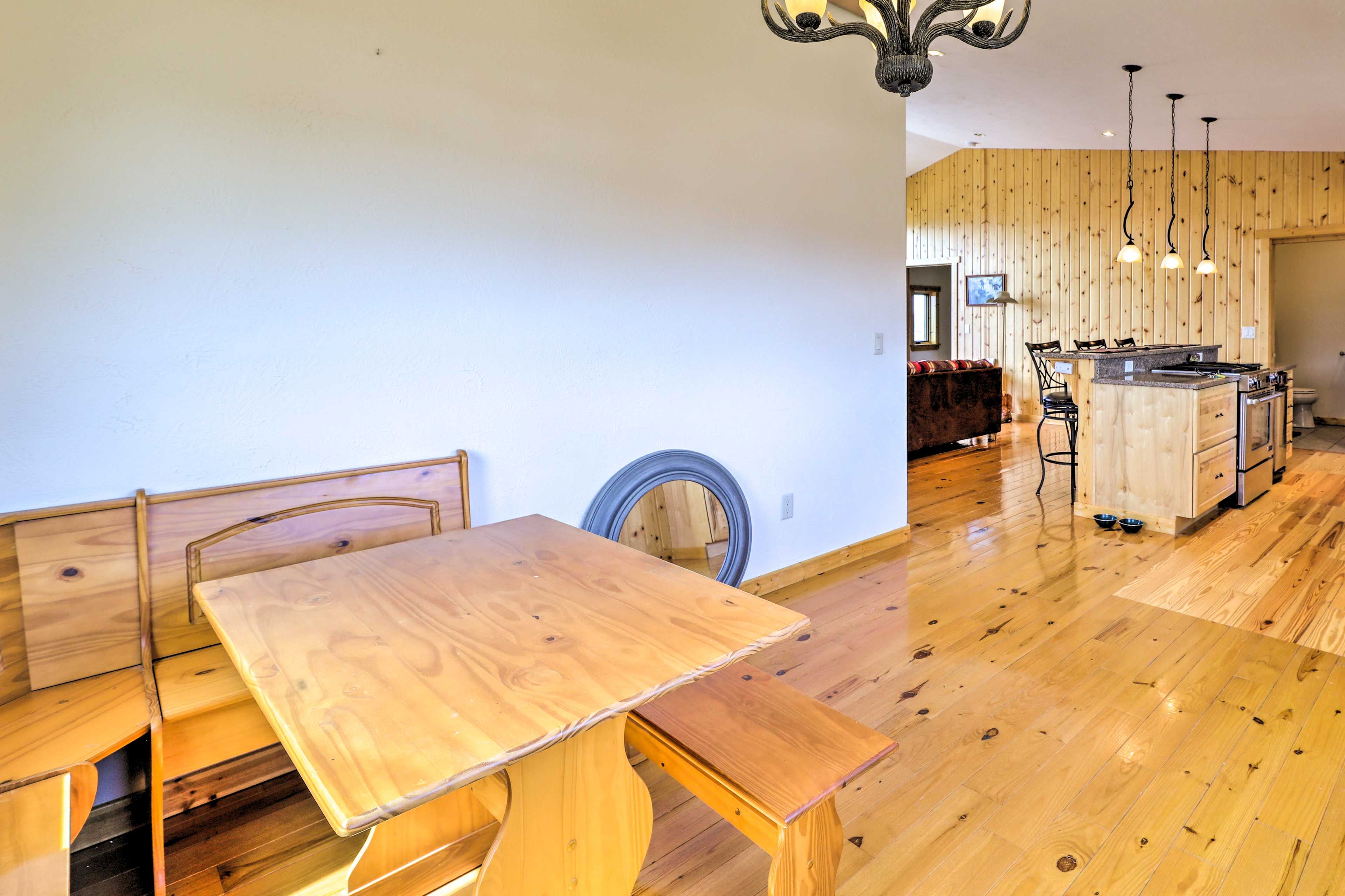 Dining Area | Dishware & Flatware