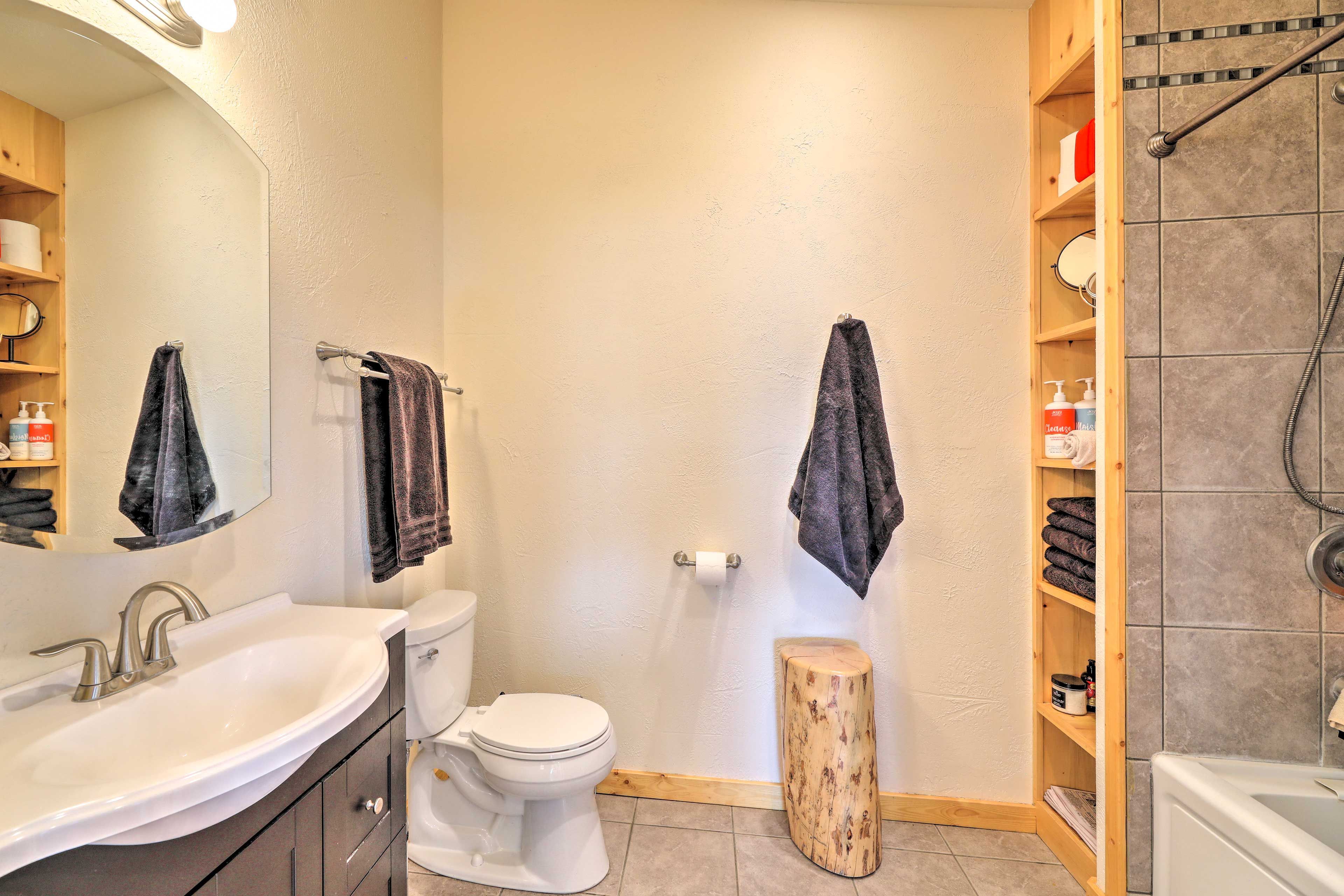 Bathroom | Towels Provided