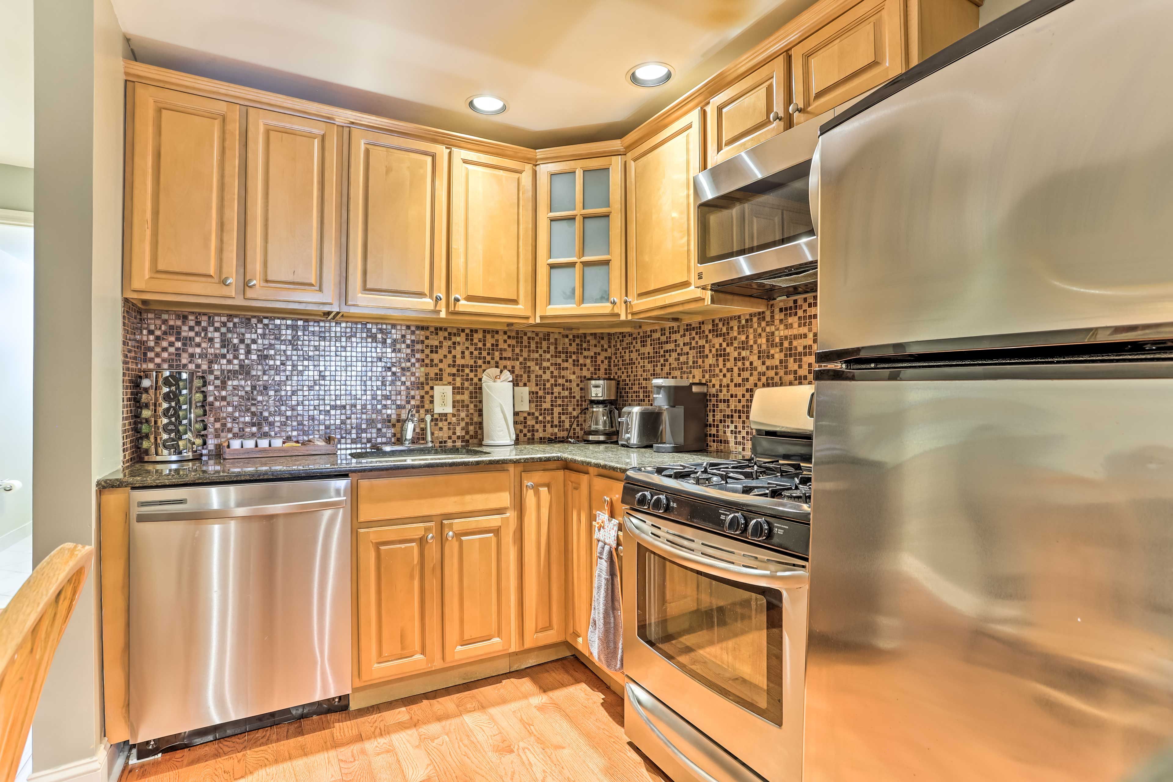 Kitchen | Keurig & Drip Coffee Makers | Toaster