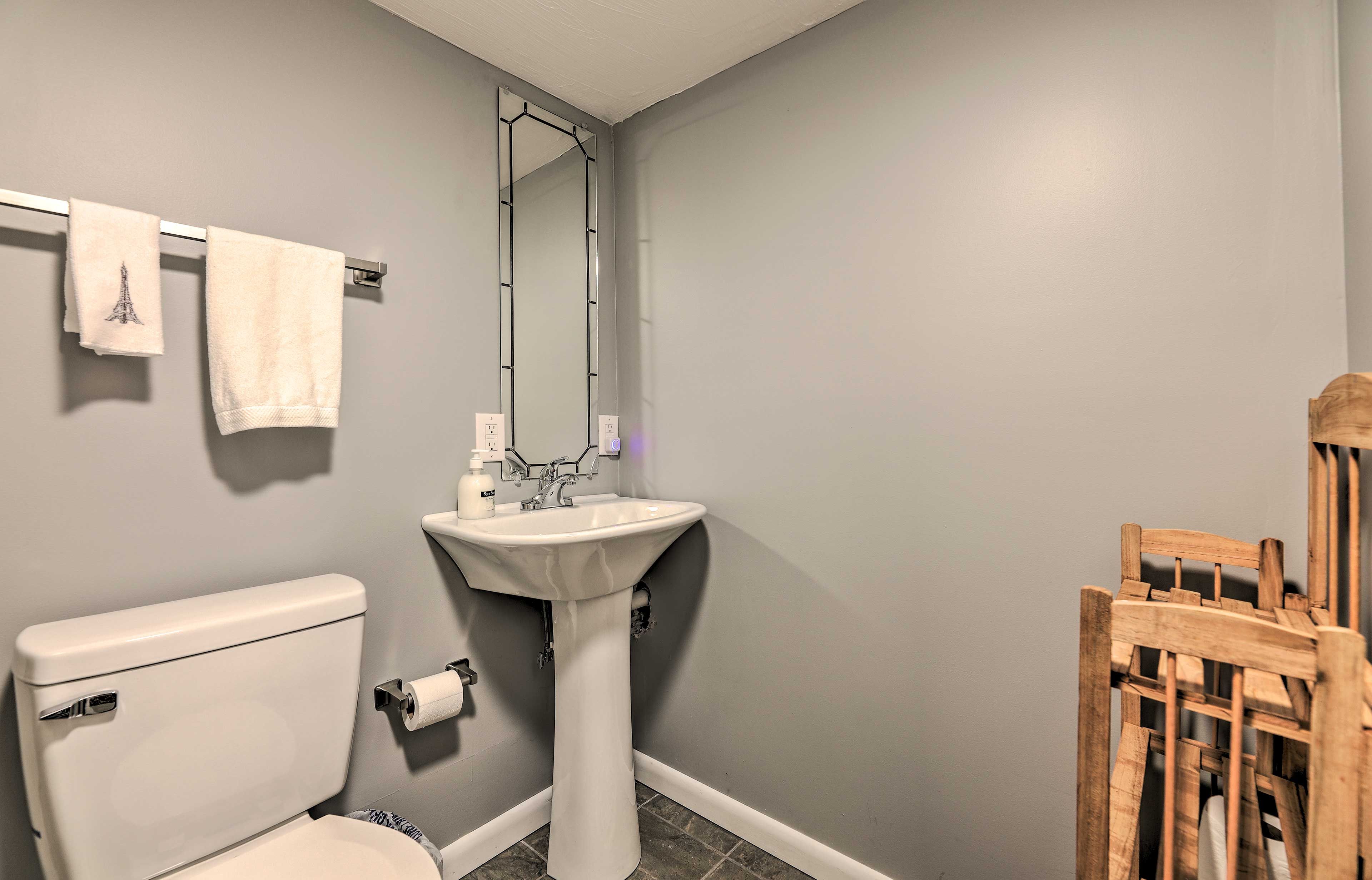 En-Suite Bathroom | Complimentary Toiletries | Hair Dryer