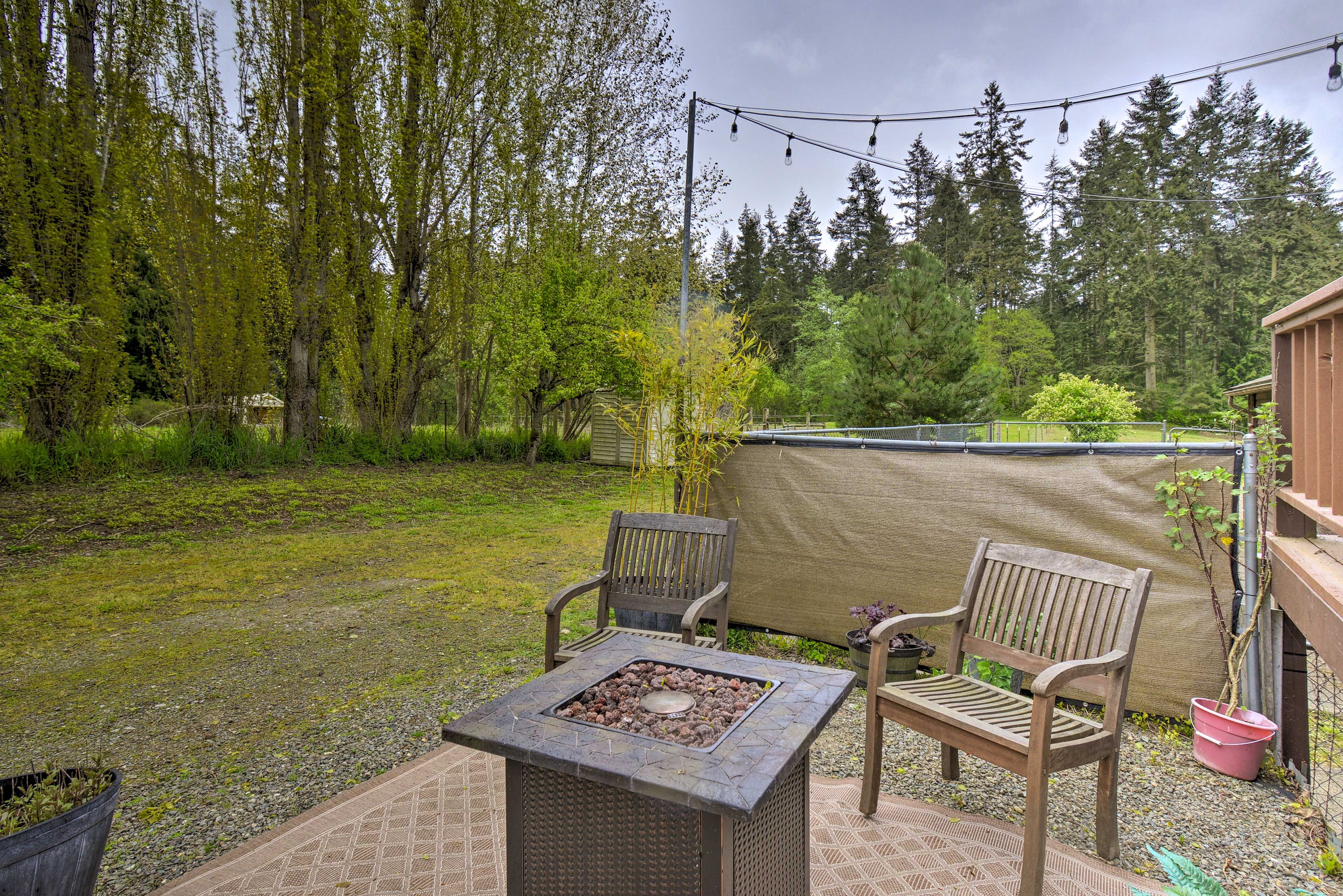 Cabin Exterior | Gas Fire Pit