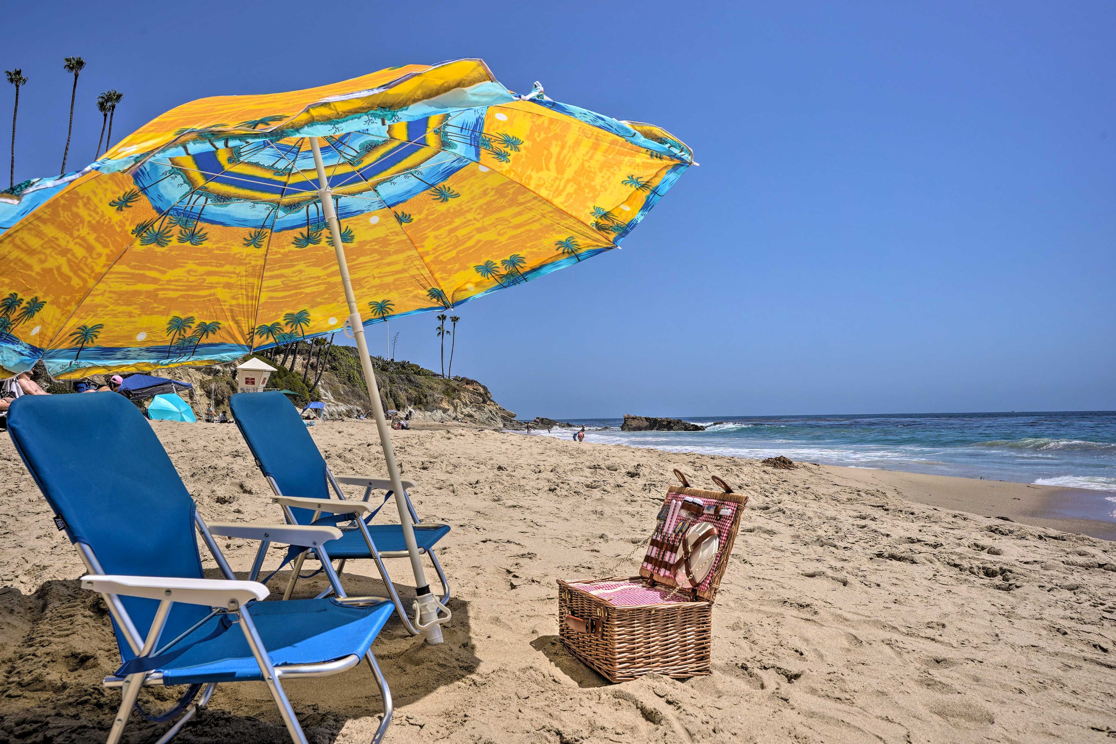 Nearby Beach | Complimentary Picnic Basket