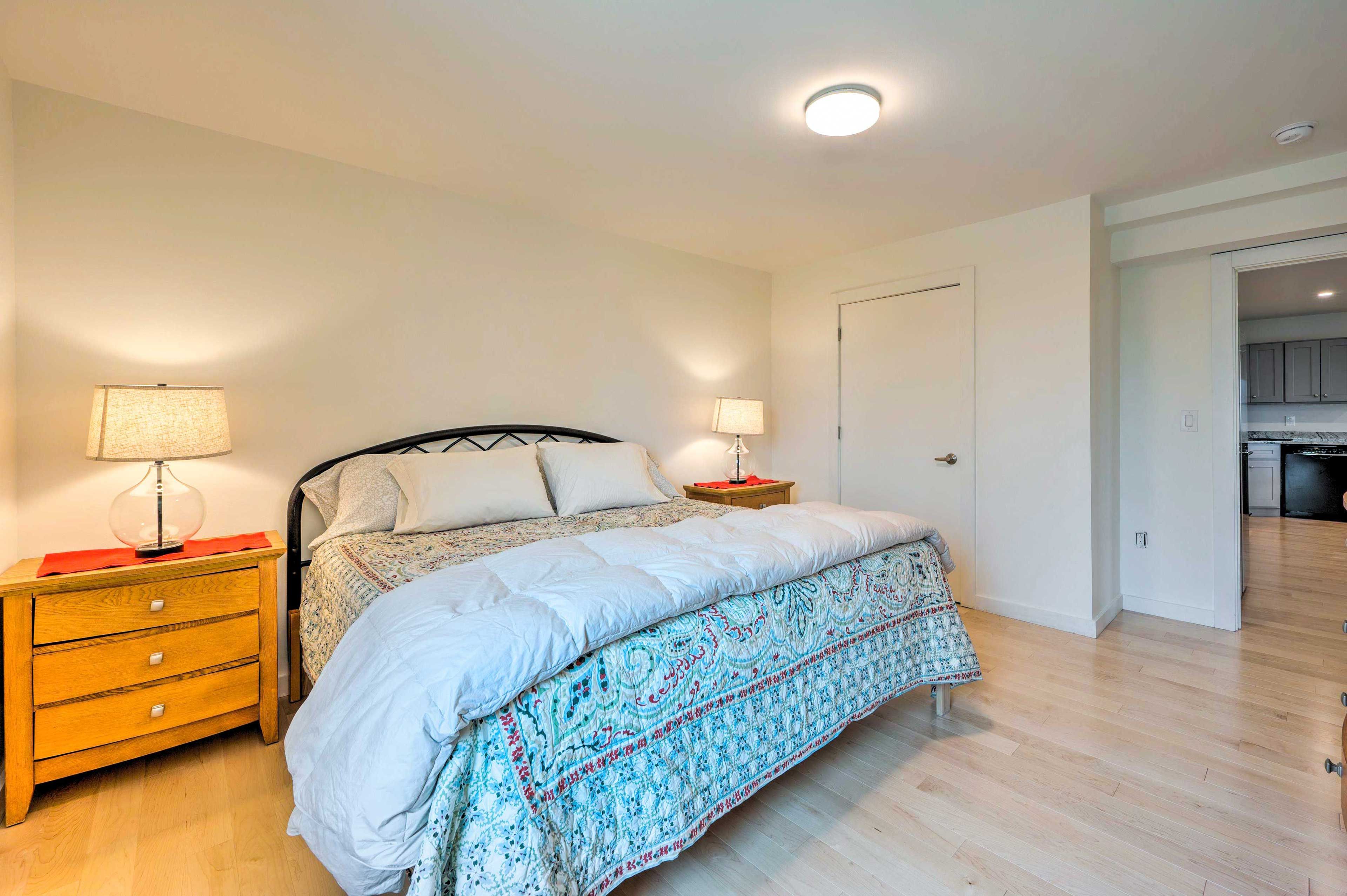 Bedroom 1 | Main Level | King Bed