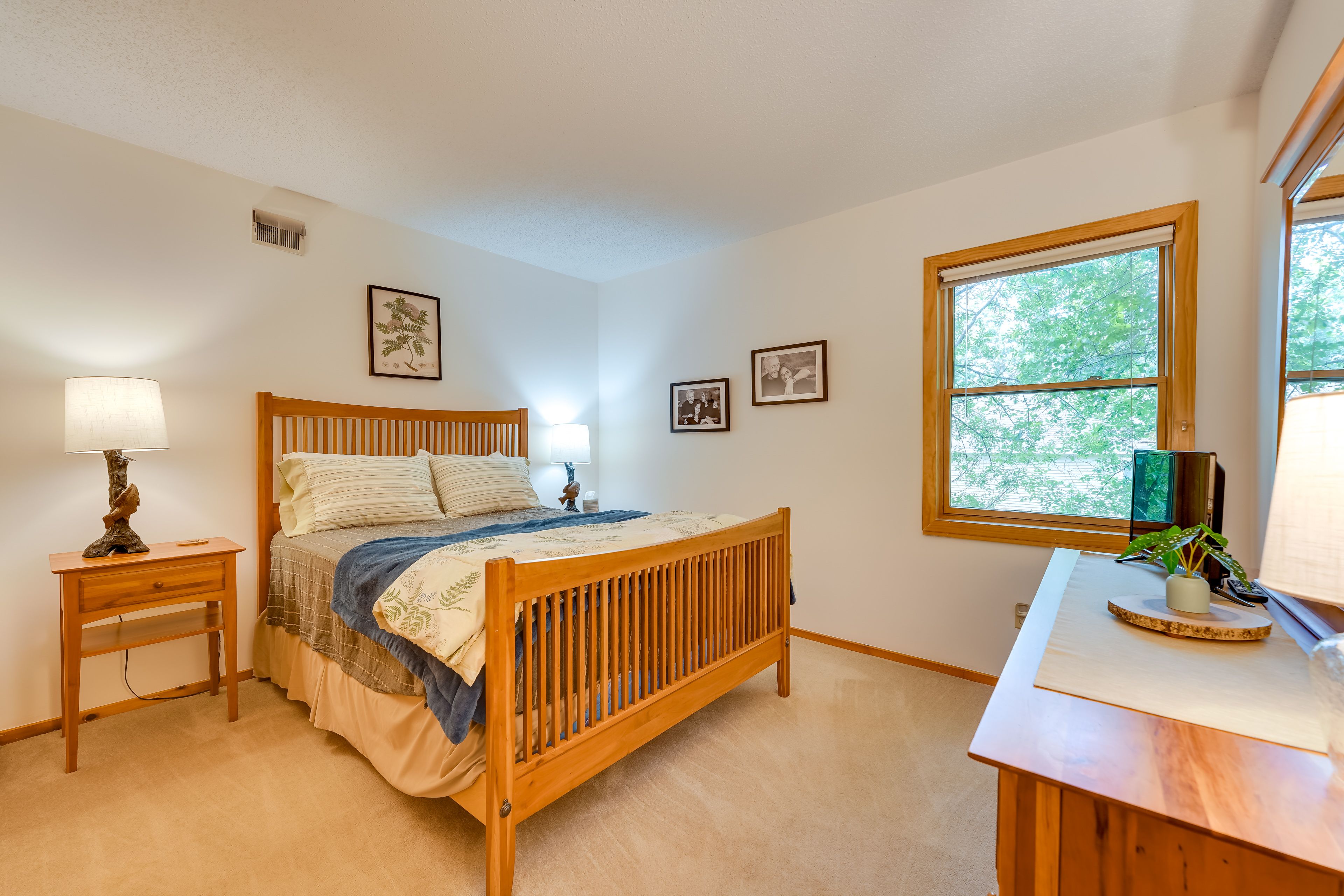 Bedroom 1 | Queen Bed | Linens Provided