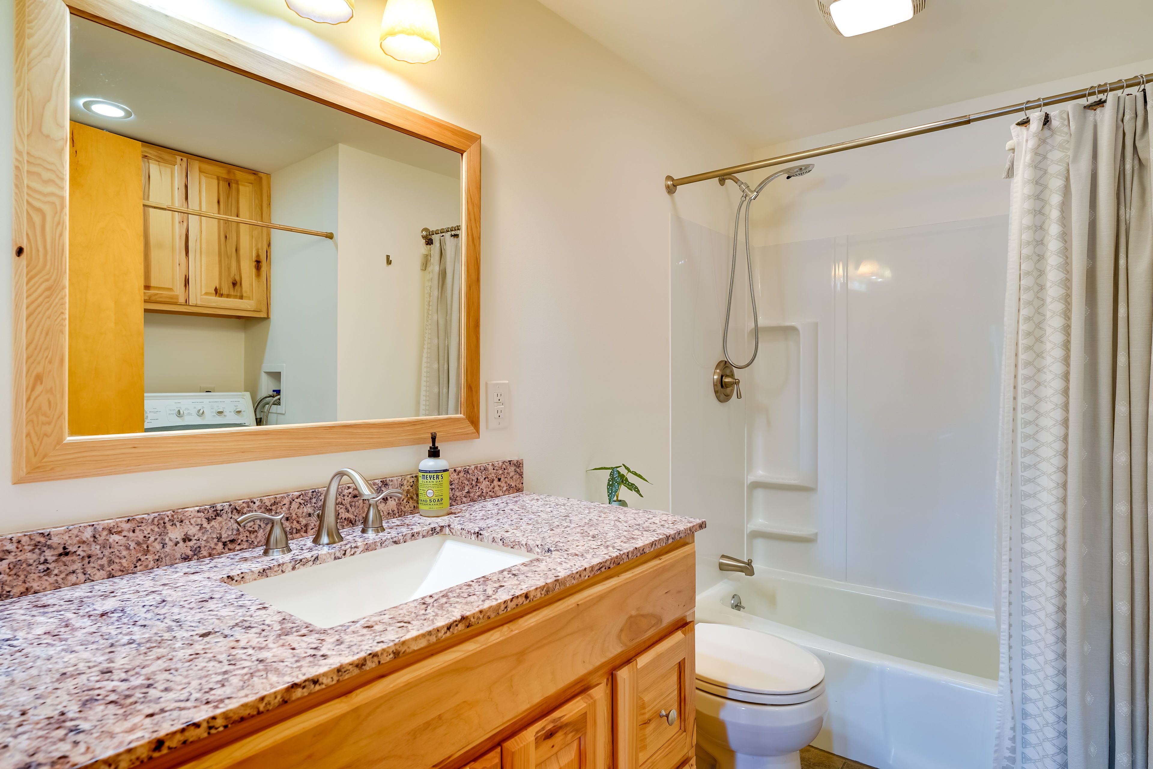 Full Bathroom | Towels Provided | Washer + Dryer