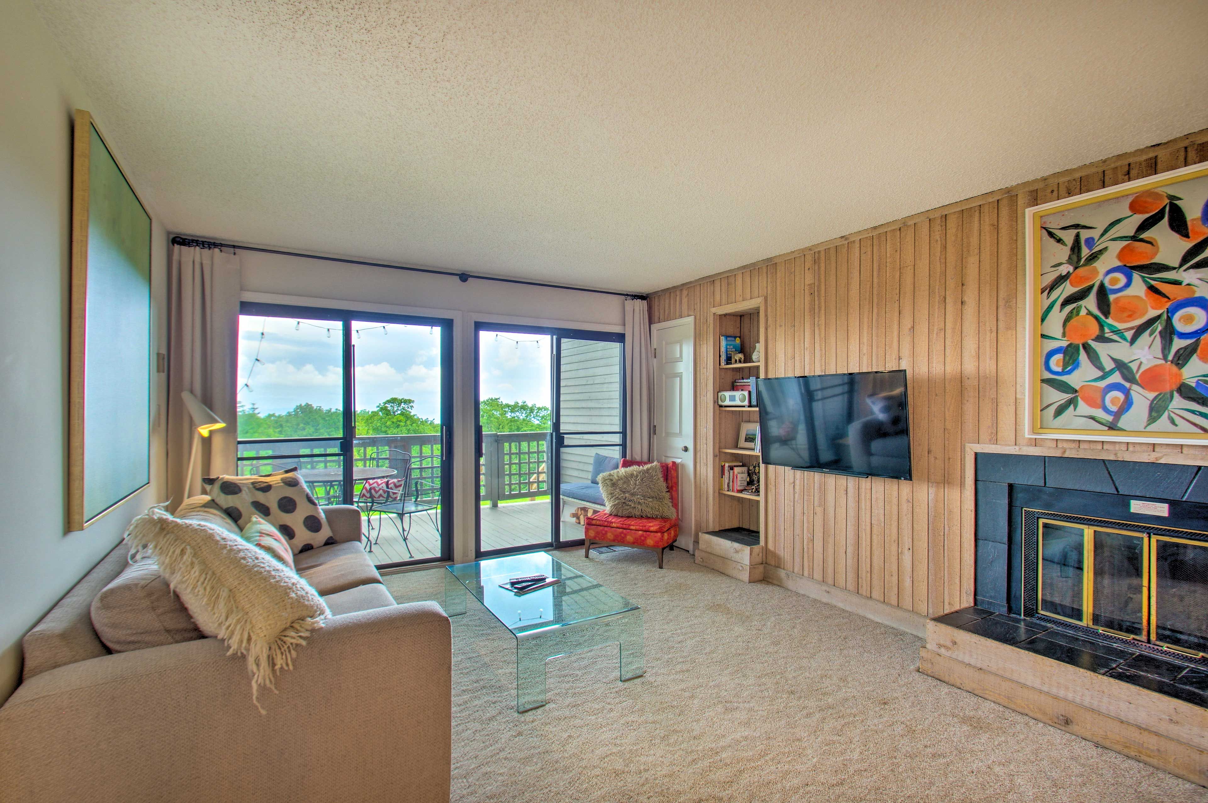 Wintergreen Resort Vacation Rental | 1BR | 2BA | Stairs Required | 746 Sq Ft