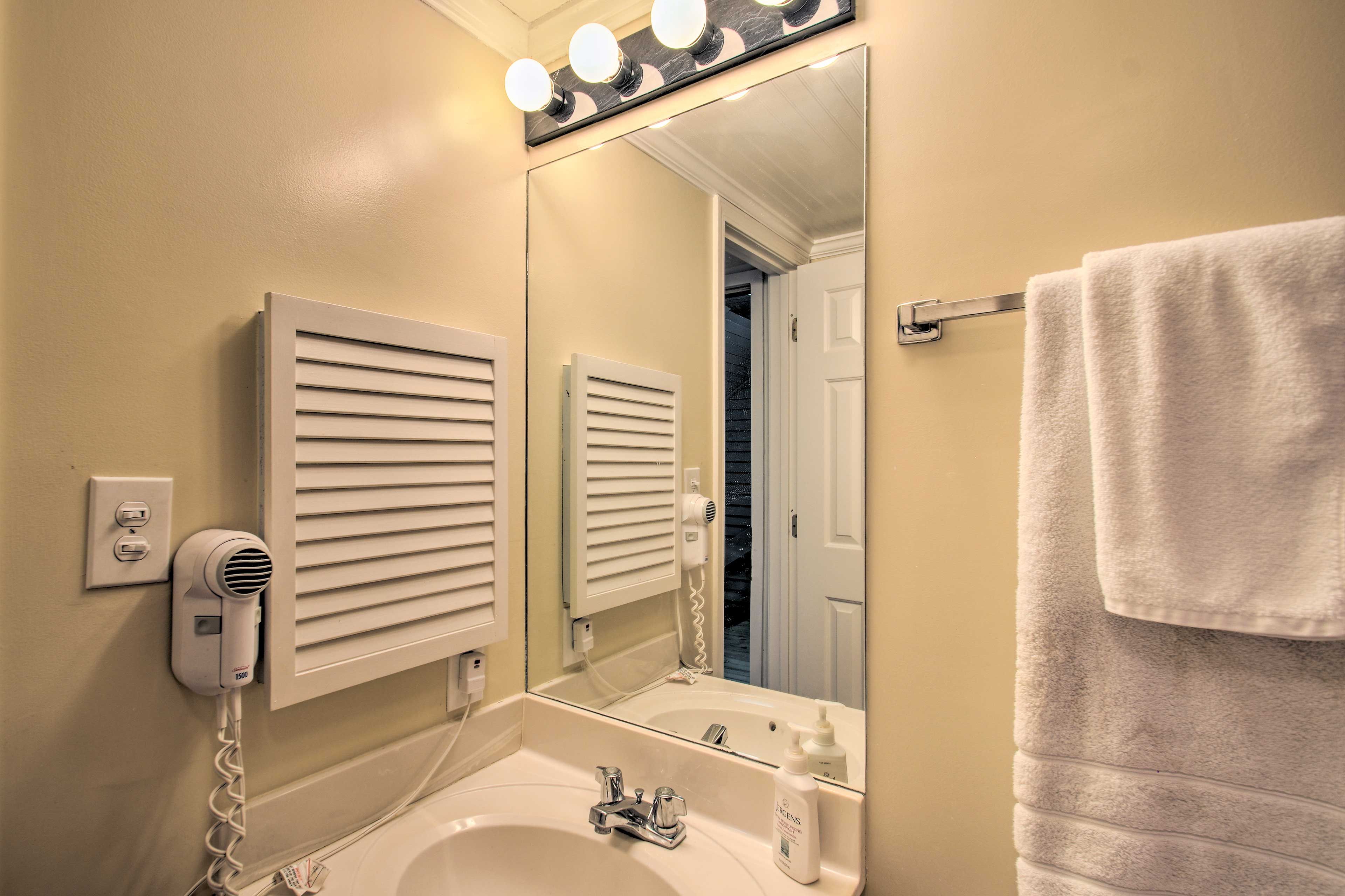 Full Bathroom