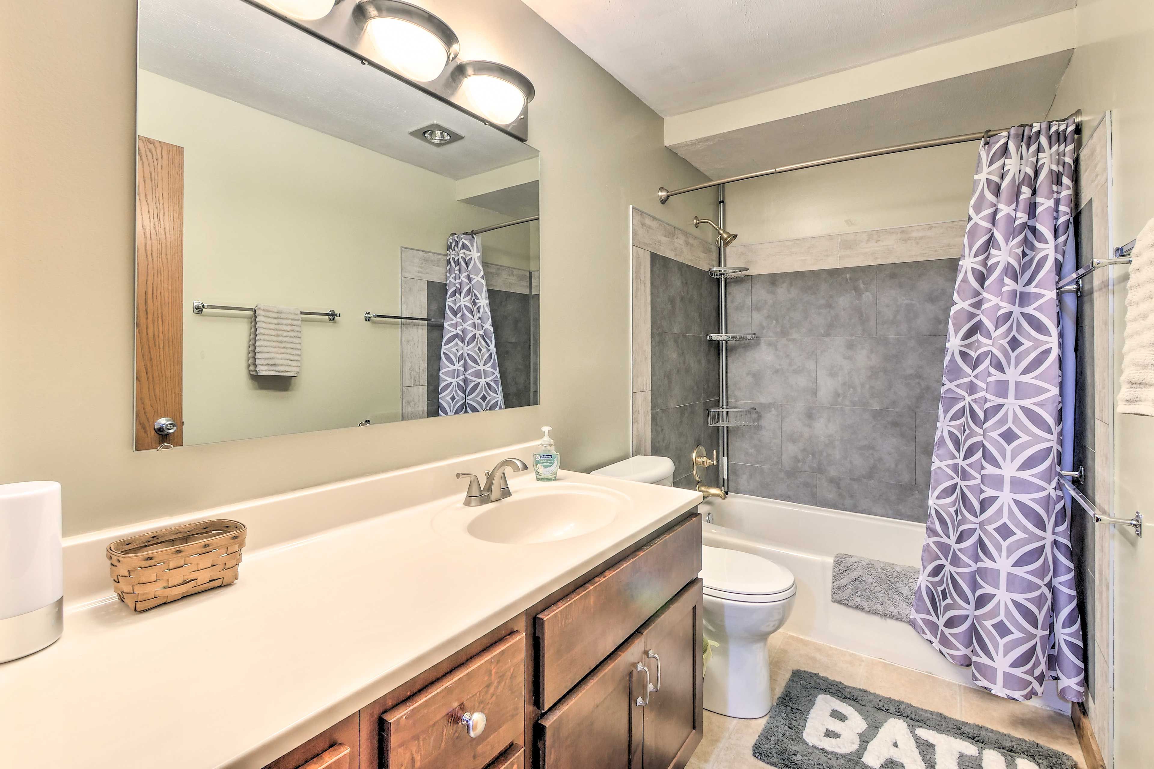 Bathroom | Towels Provided | Complimentary Toiletries