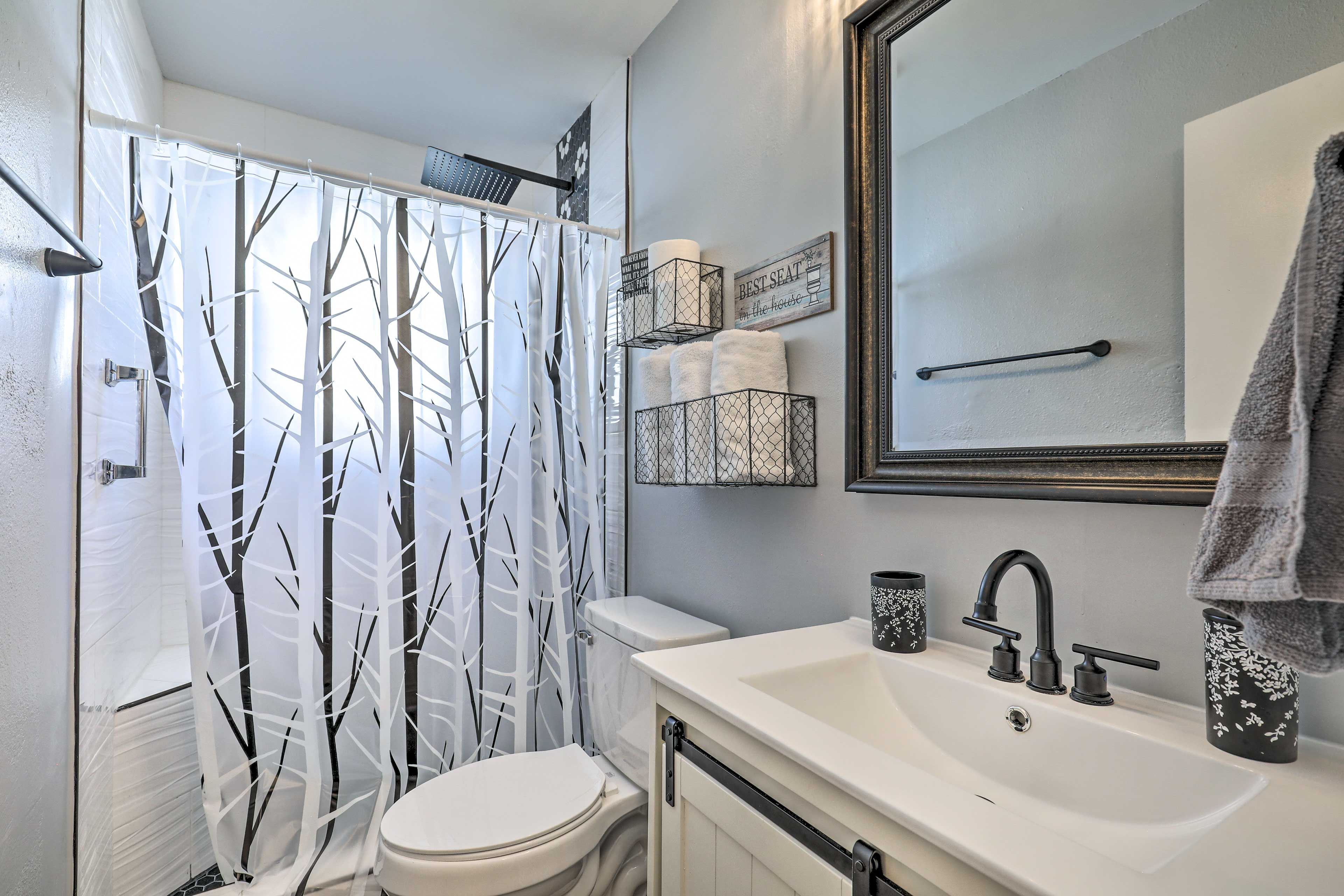 Full Bathroom