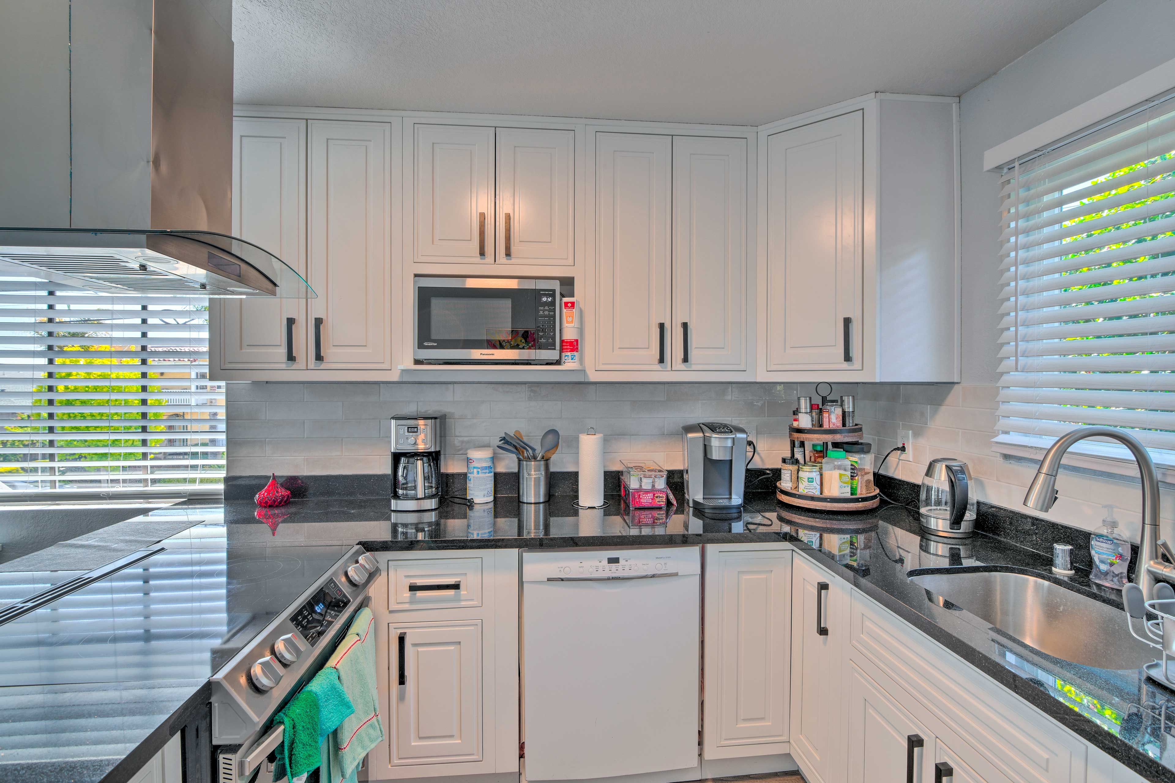 Kitchen | Keurig & Drip Coffee Makers