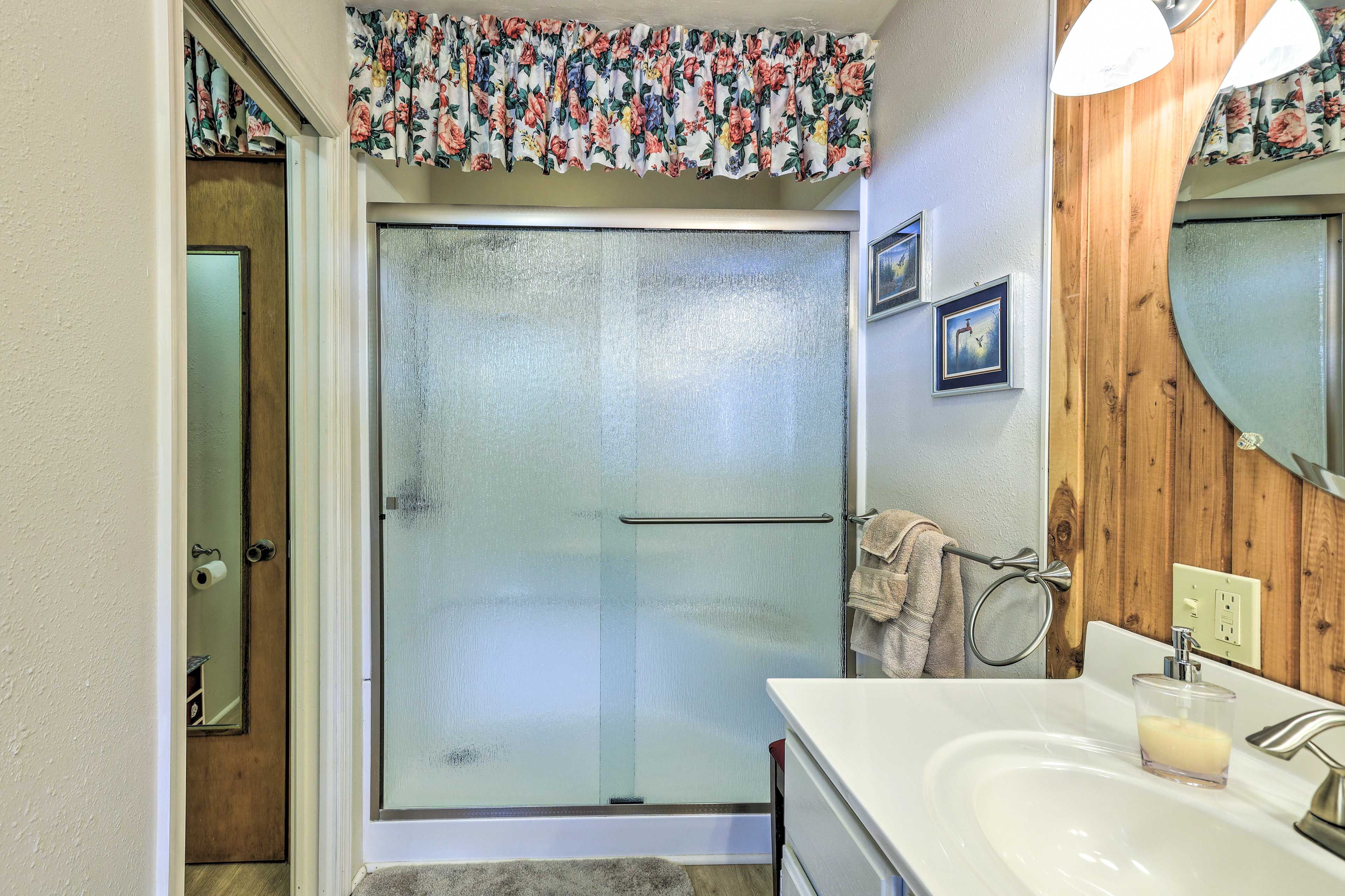 En-Suite Bathroom