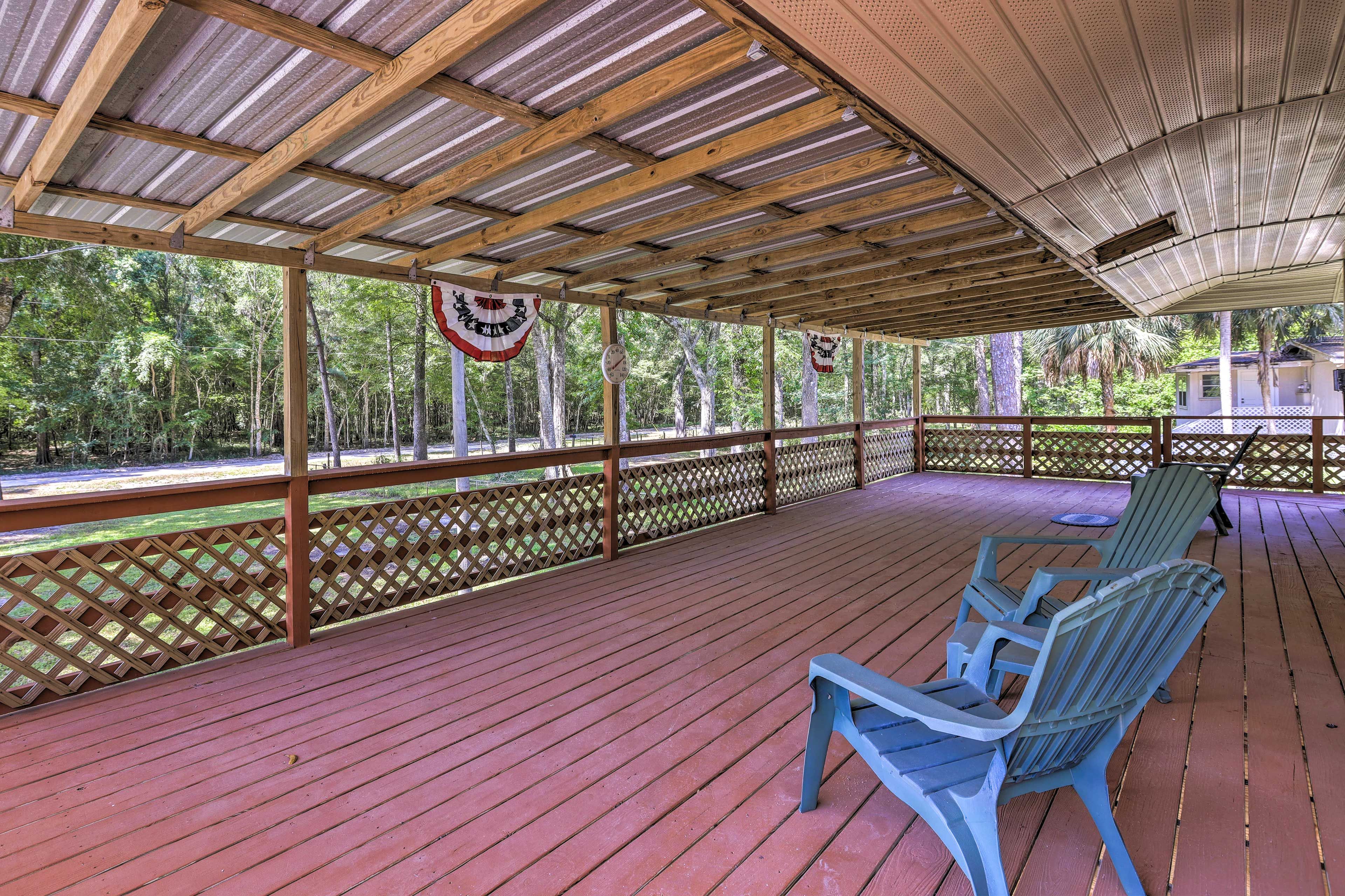 Wraparound Deck