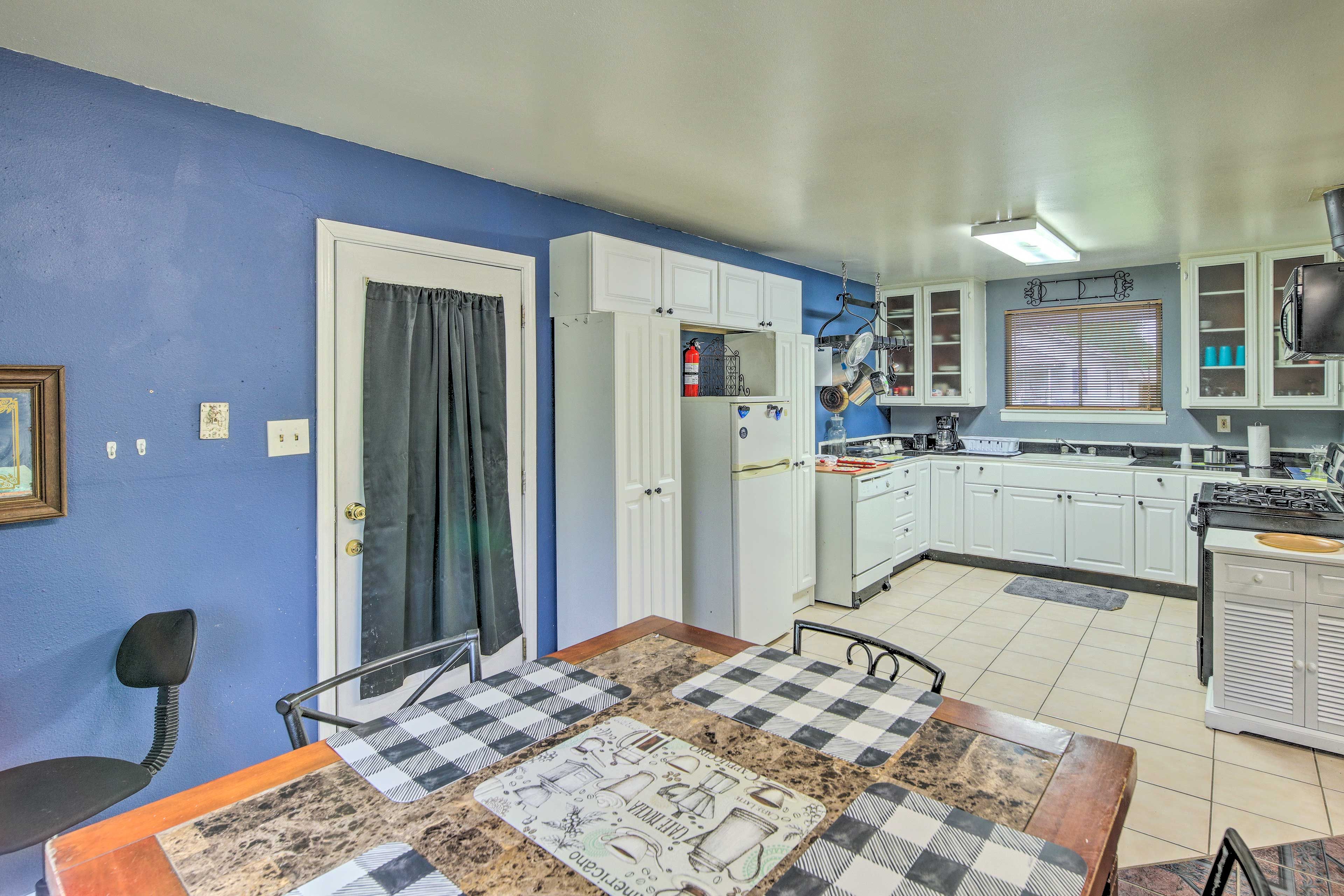 Kitchen | Fully Equipped