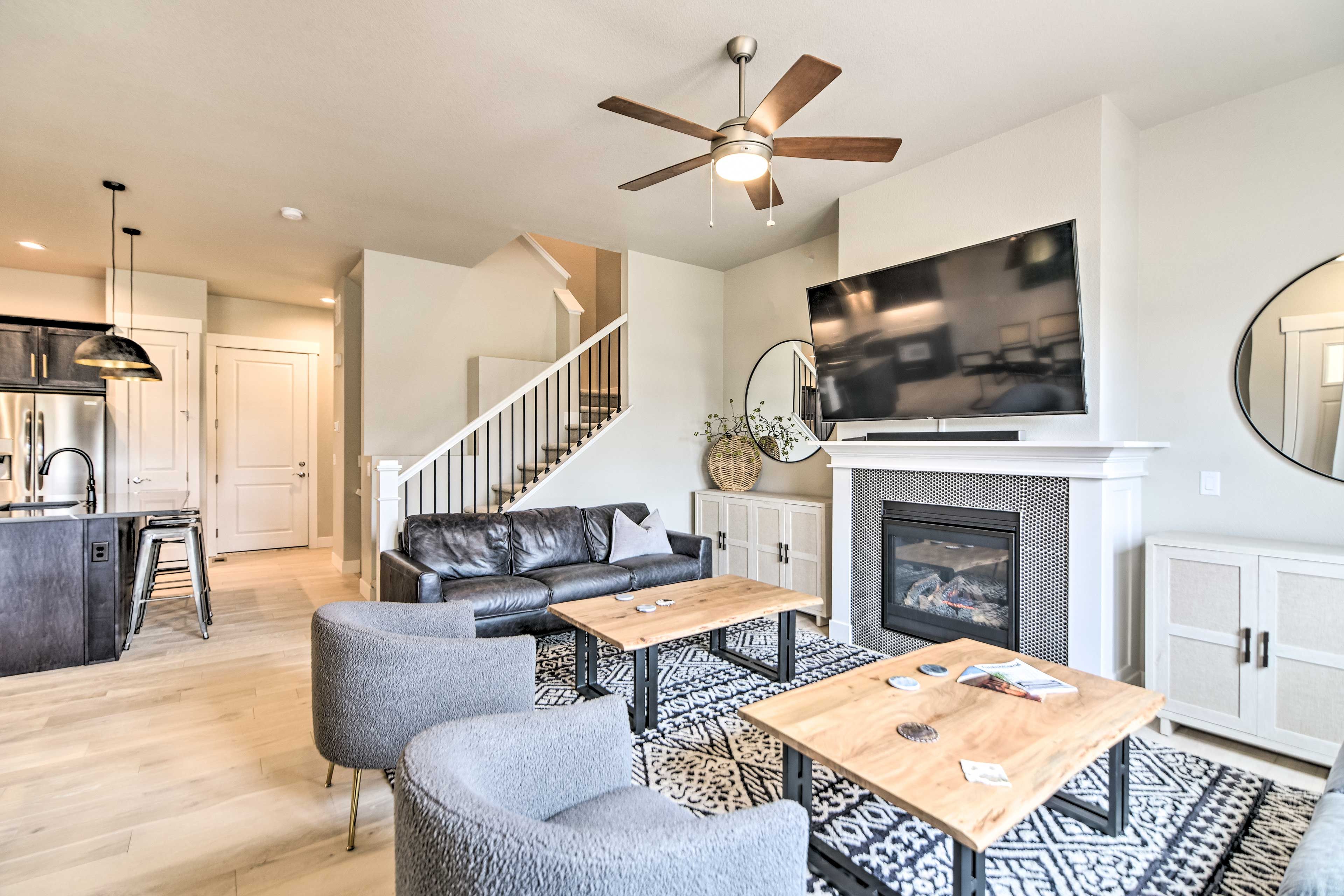 Living Room | Smart TV