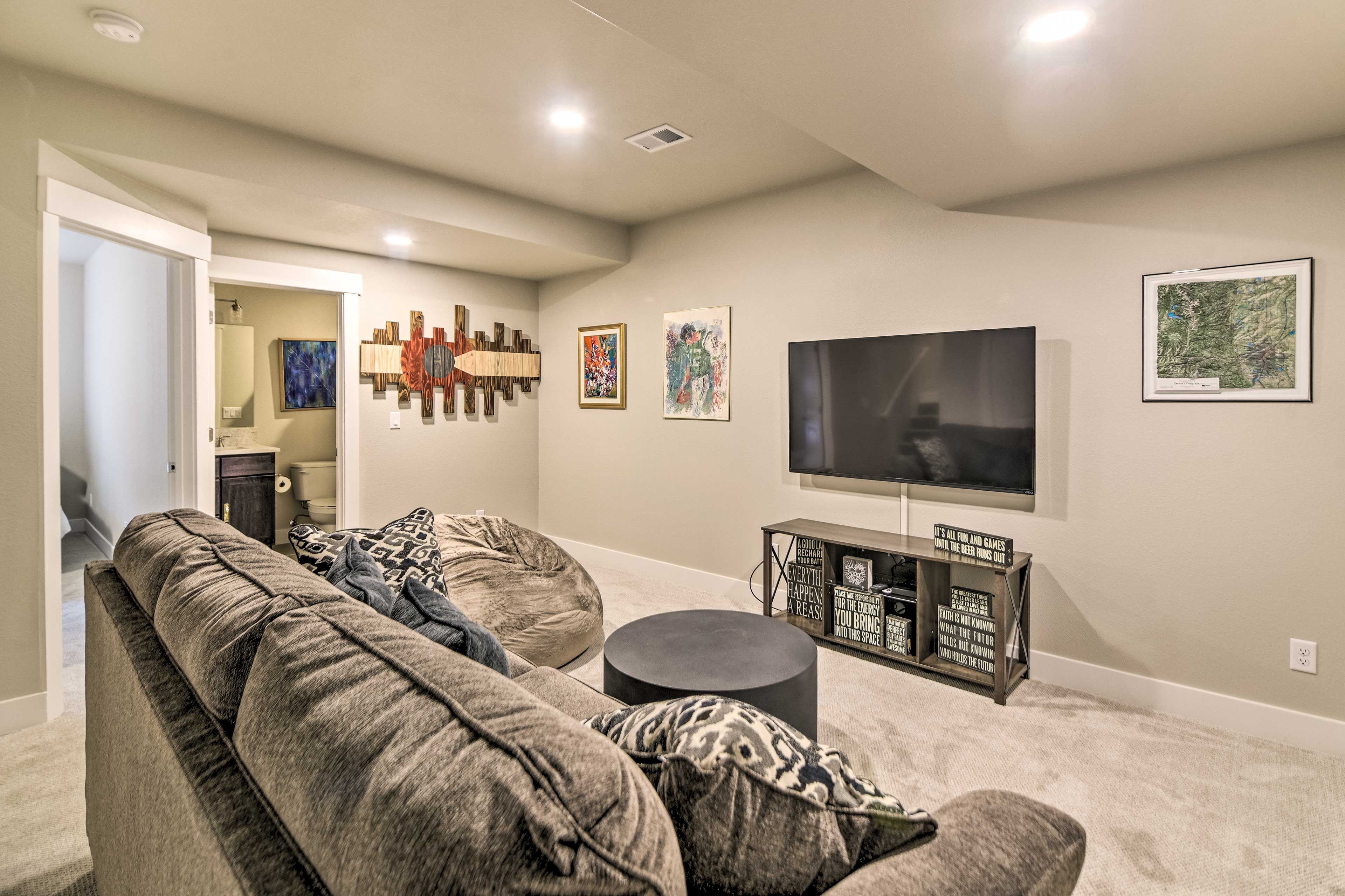 Sitting Room | Smart TV