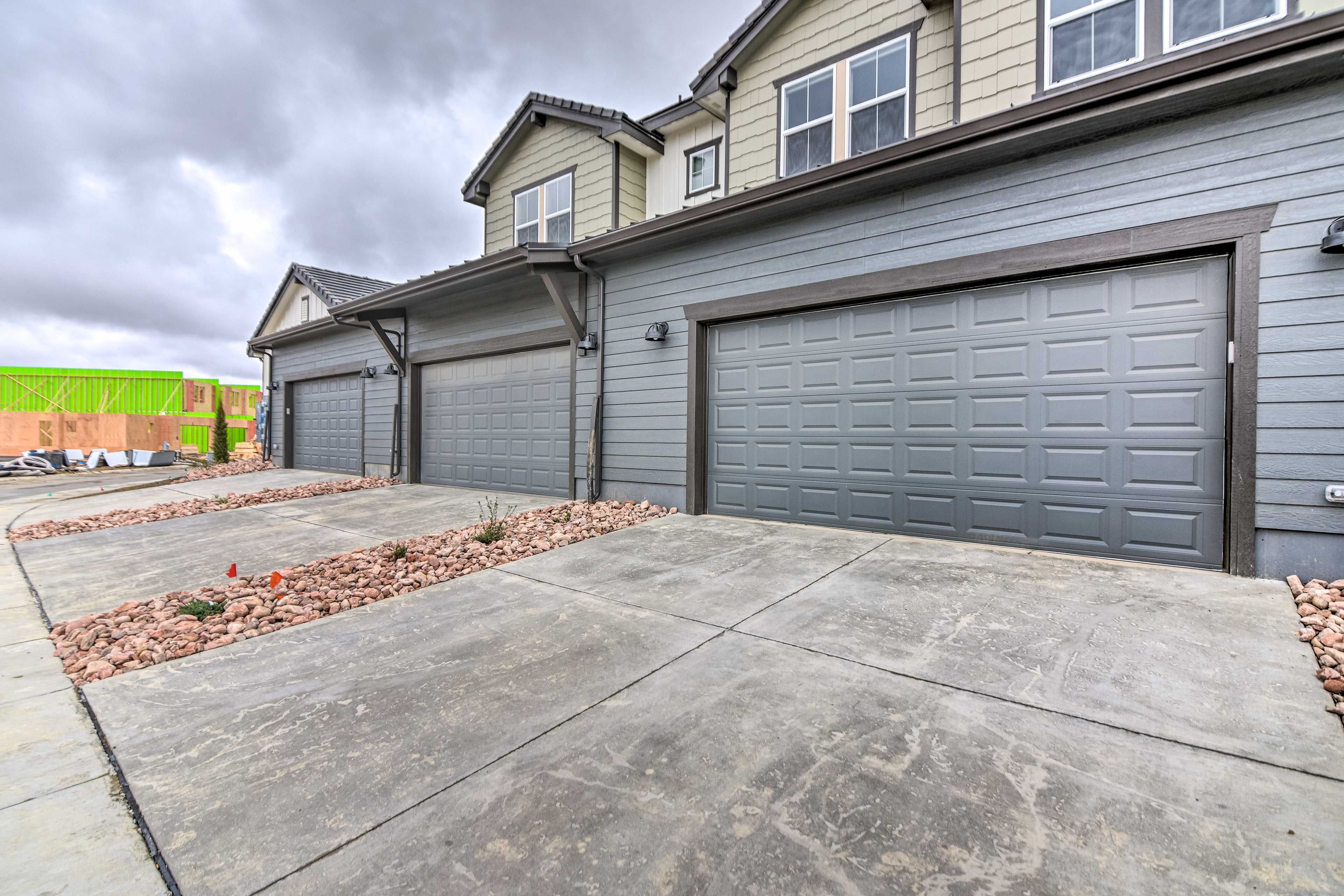 Parking | Driveway (2 Vehicles) | Garage (2 Vehicles) | Street Parking