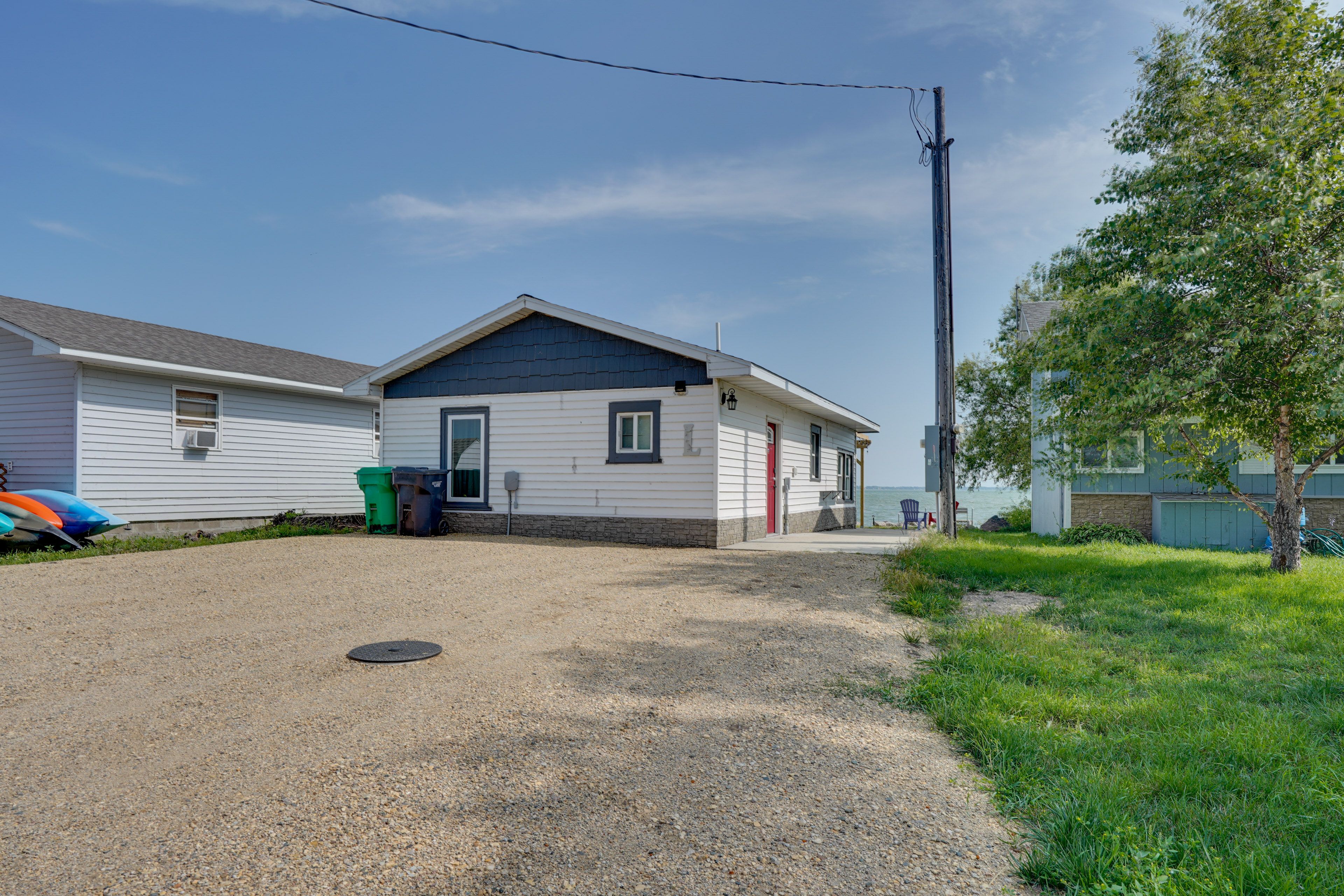 Parking | Driveway (2 Vehicles)