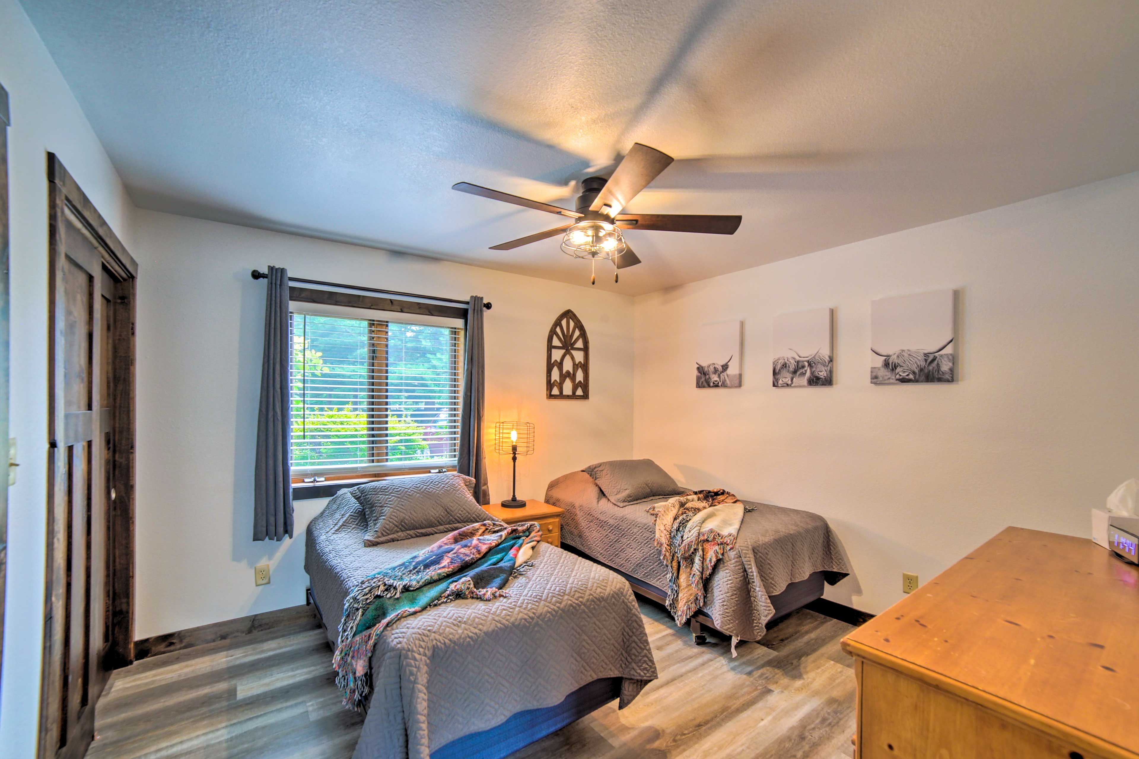 Bedroom 2 | 2 Twin Beds