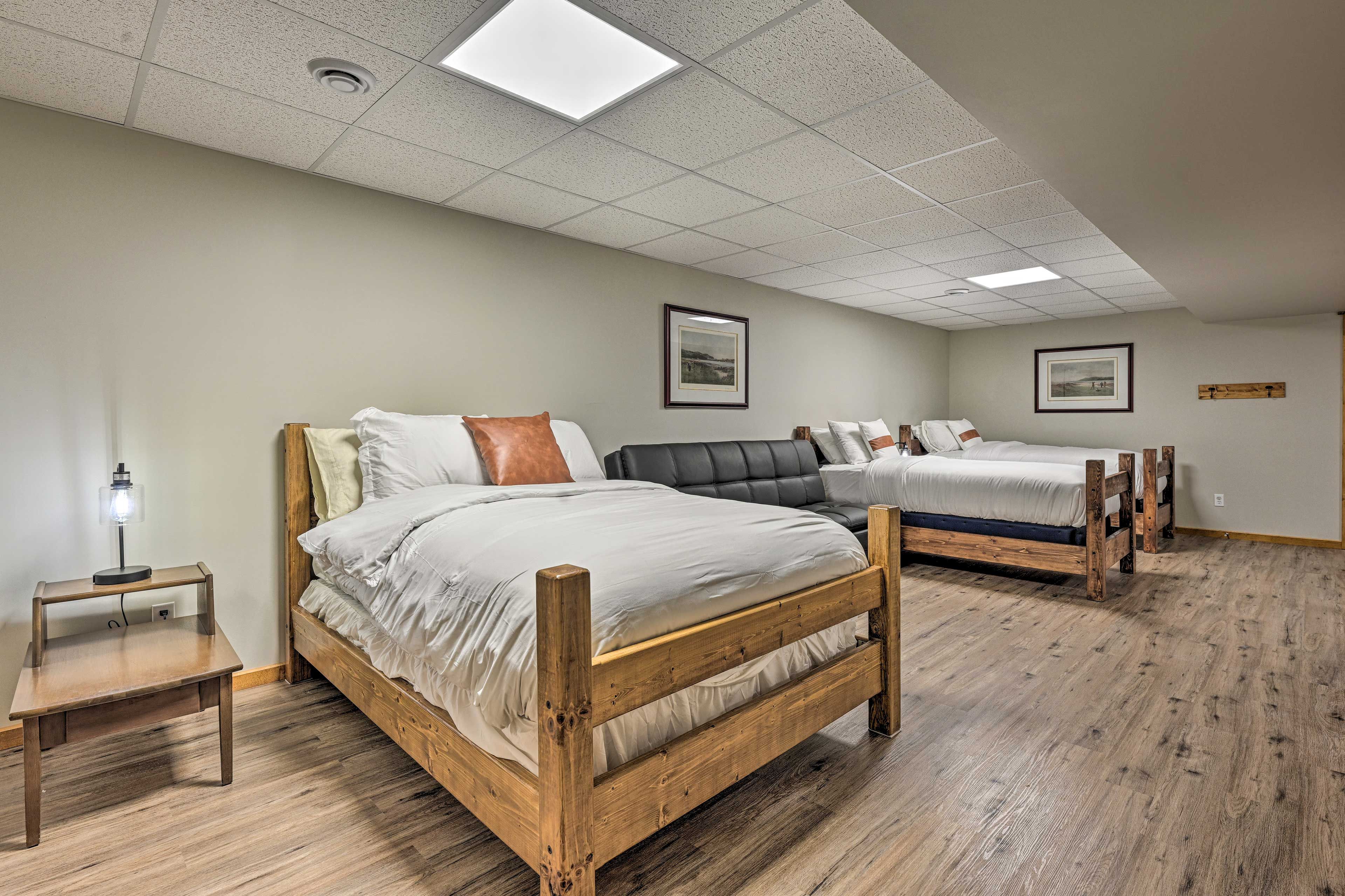 Basement | 2 Full Beds | 2 Twin Beds | Futon | Stairs Required